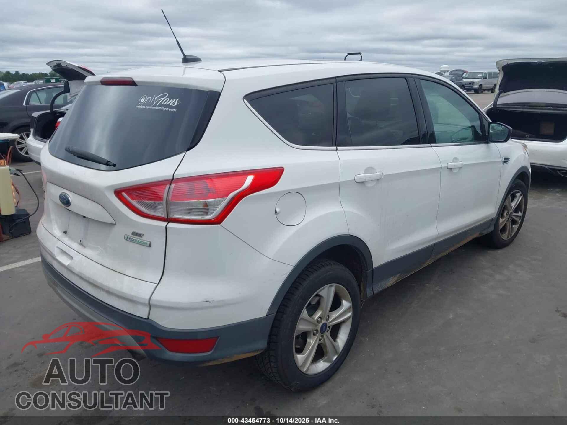 FORD ESCAPE 2015 - 1FMCU0G96FUC81143