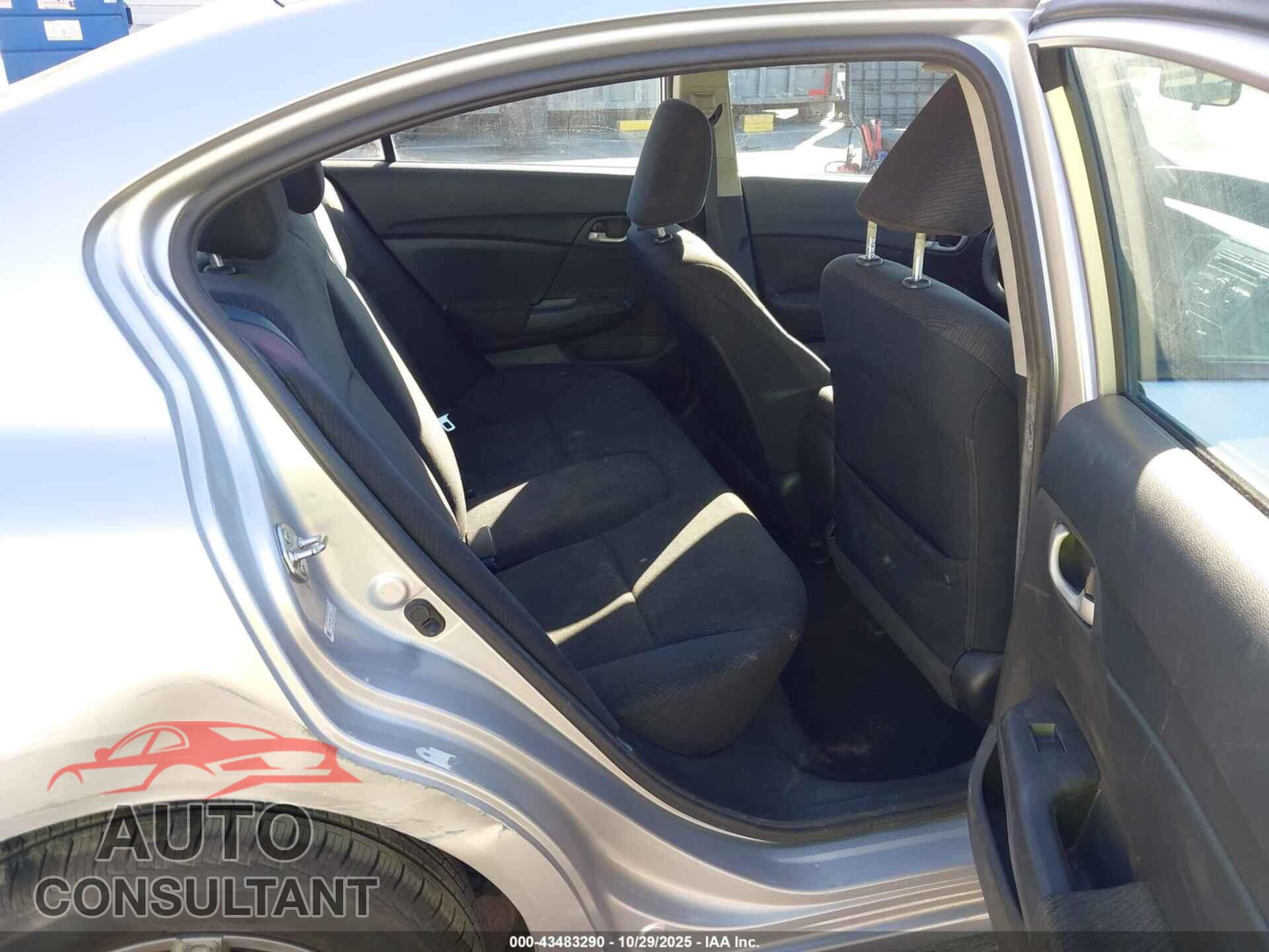 HONDA CIVIC 2013 - 19XFB2F58DE248724