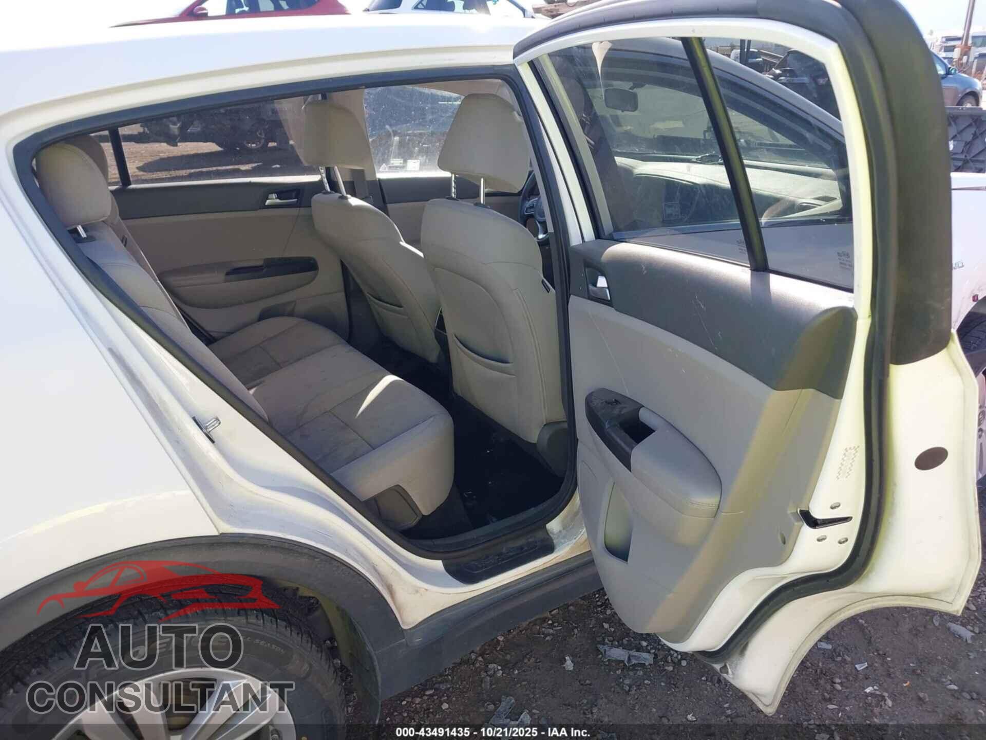 KIA SPORTAGE 2017 - KNDPMCAC9H7039959