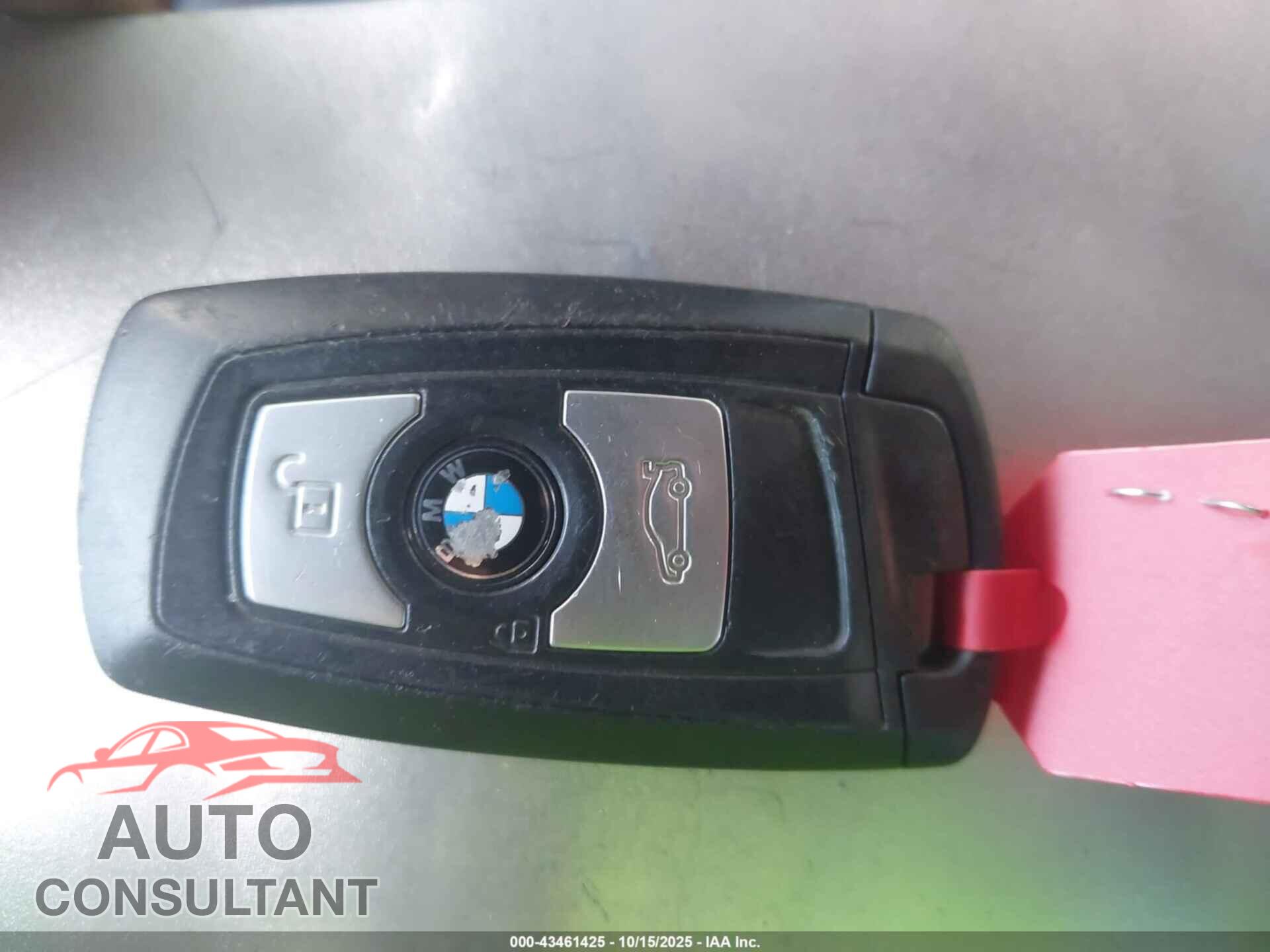 BMW 328I 2013 - WBA3C1C52DF443414