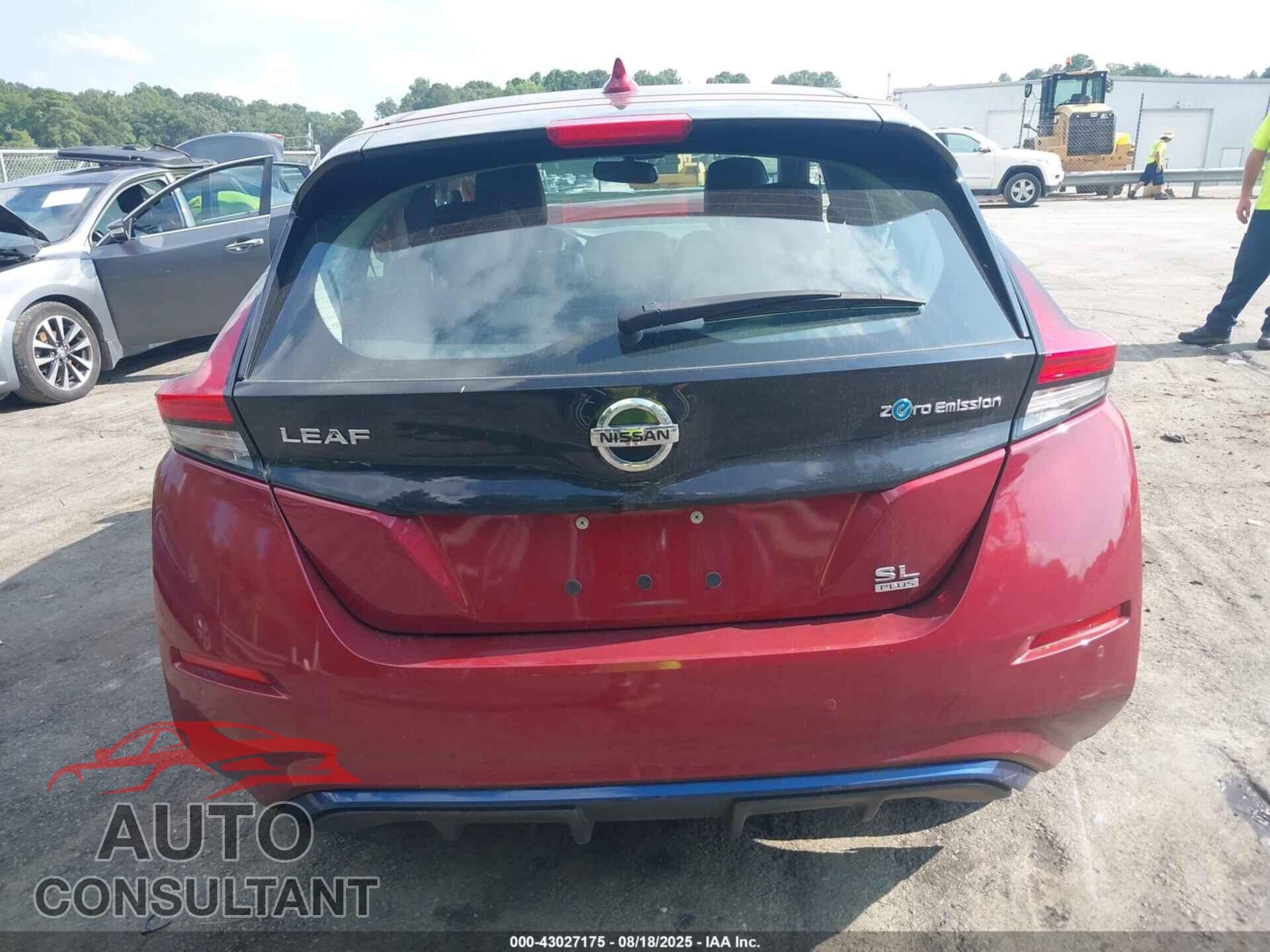NISSAN LEAF 2021 - 1N4BZ1DV5MC556695