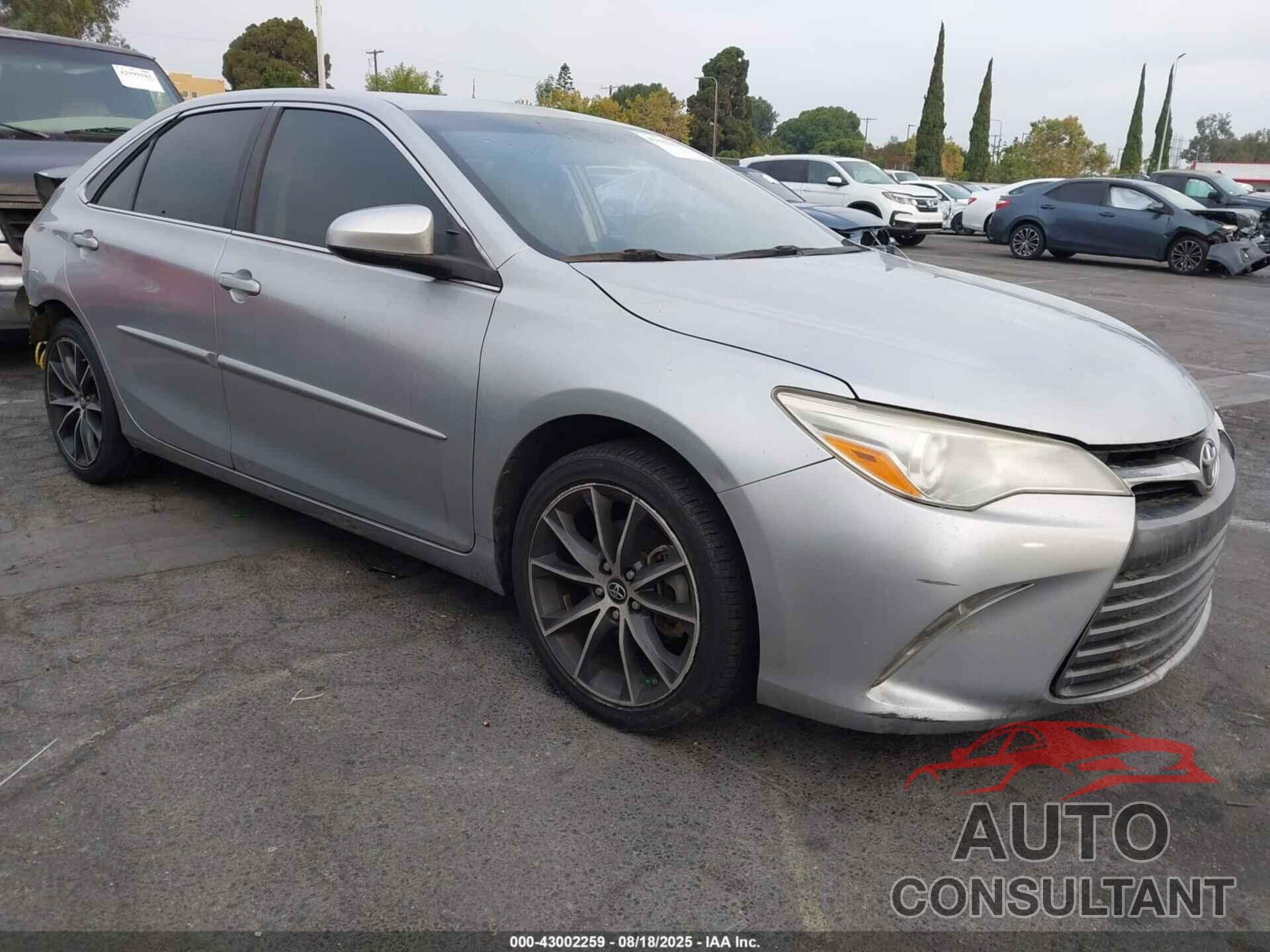 TOYOTA CAMRY 2016 - 4T4BF1FK1GR572821