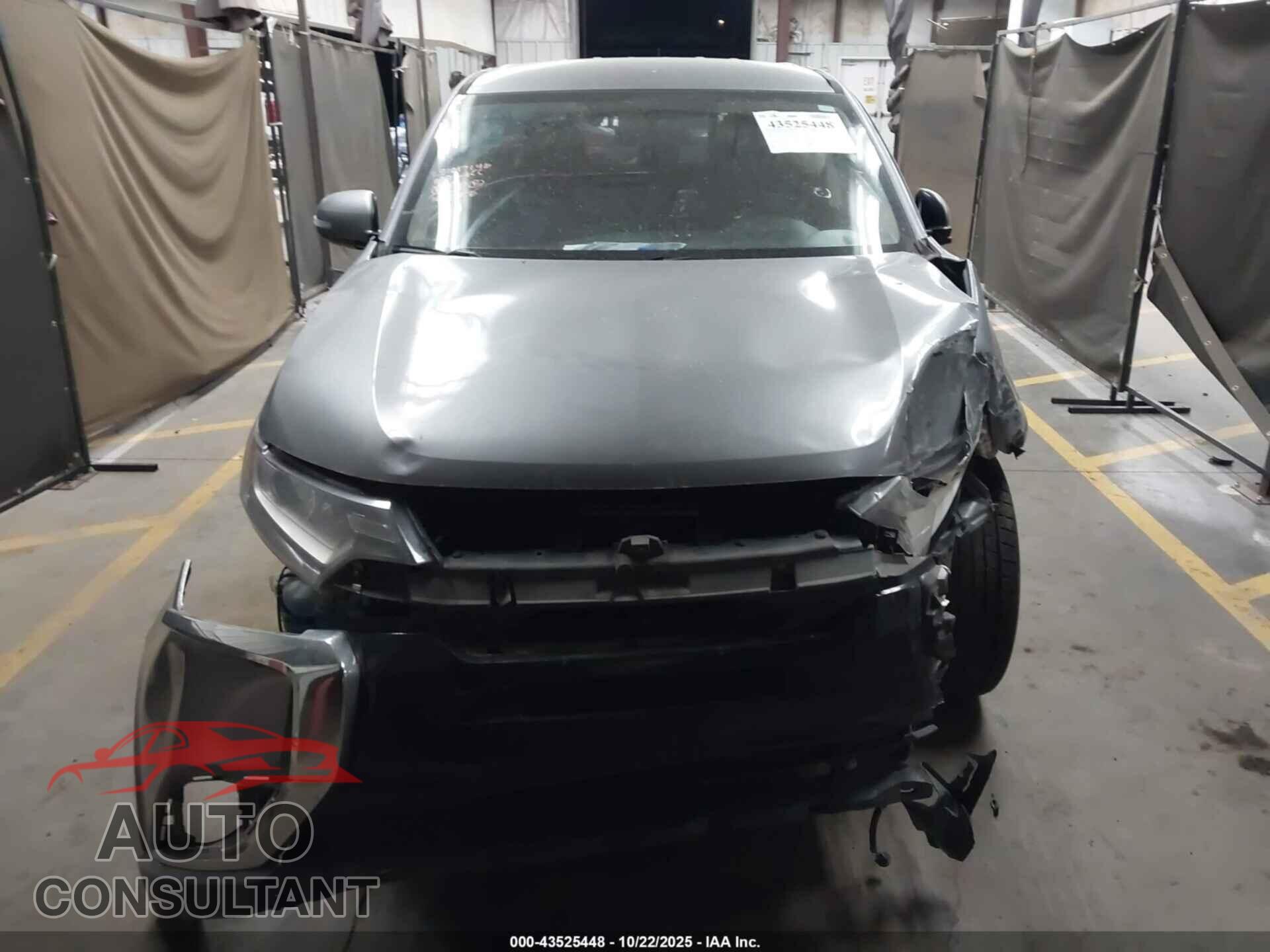 MITSUBISHI OUTLANDER 2018 - JA4AD3A33JJ003936