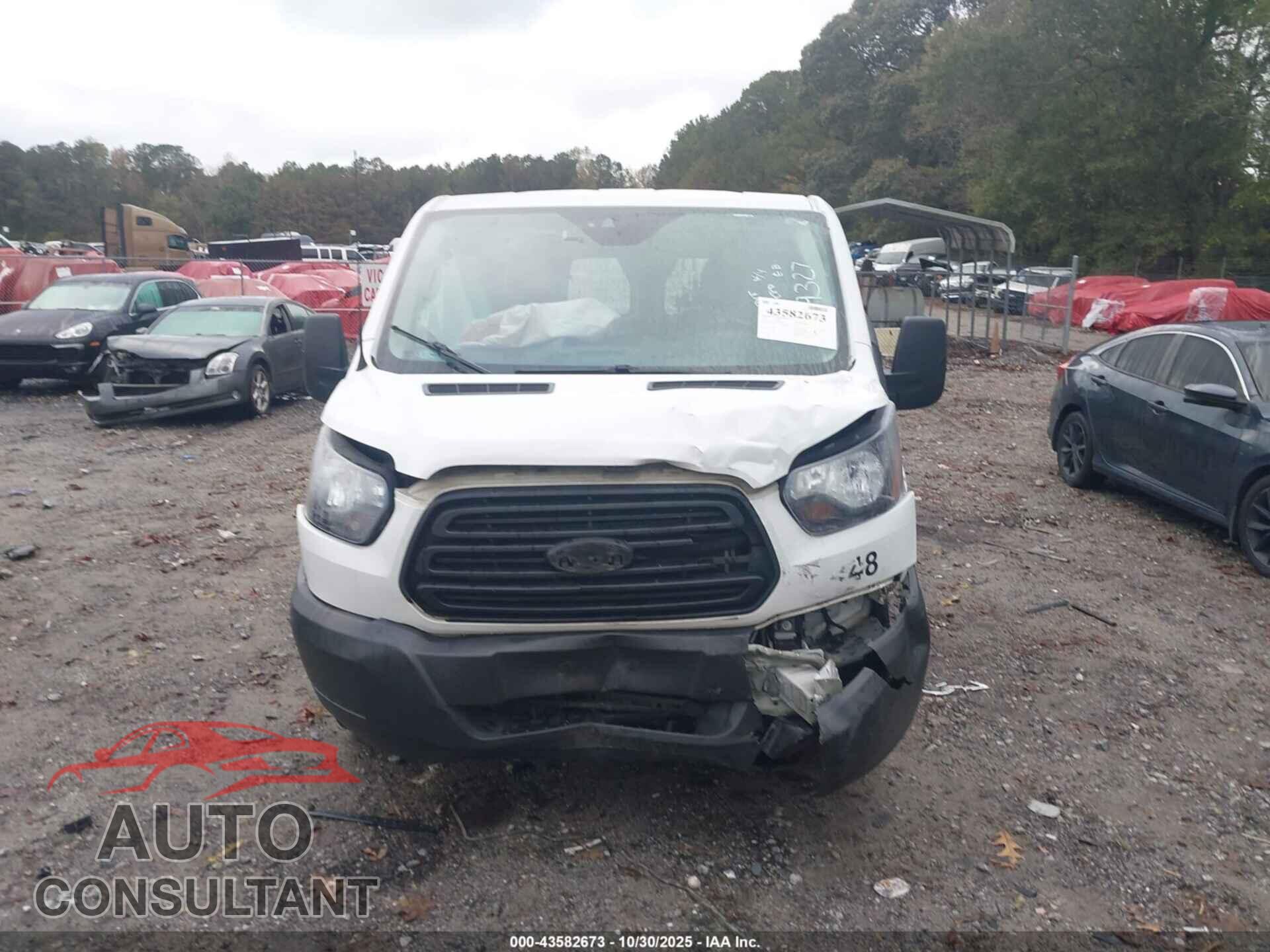 FORD TRANSIT-150 2019 - 1FTYE2YM5KKB79327
