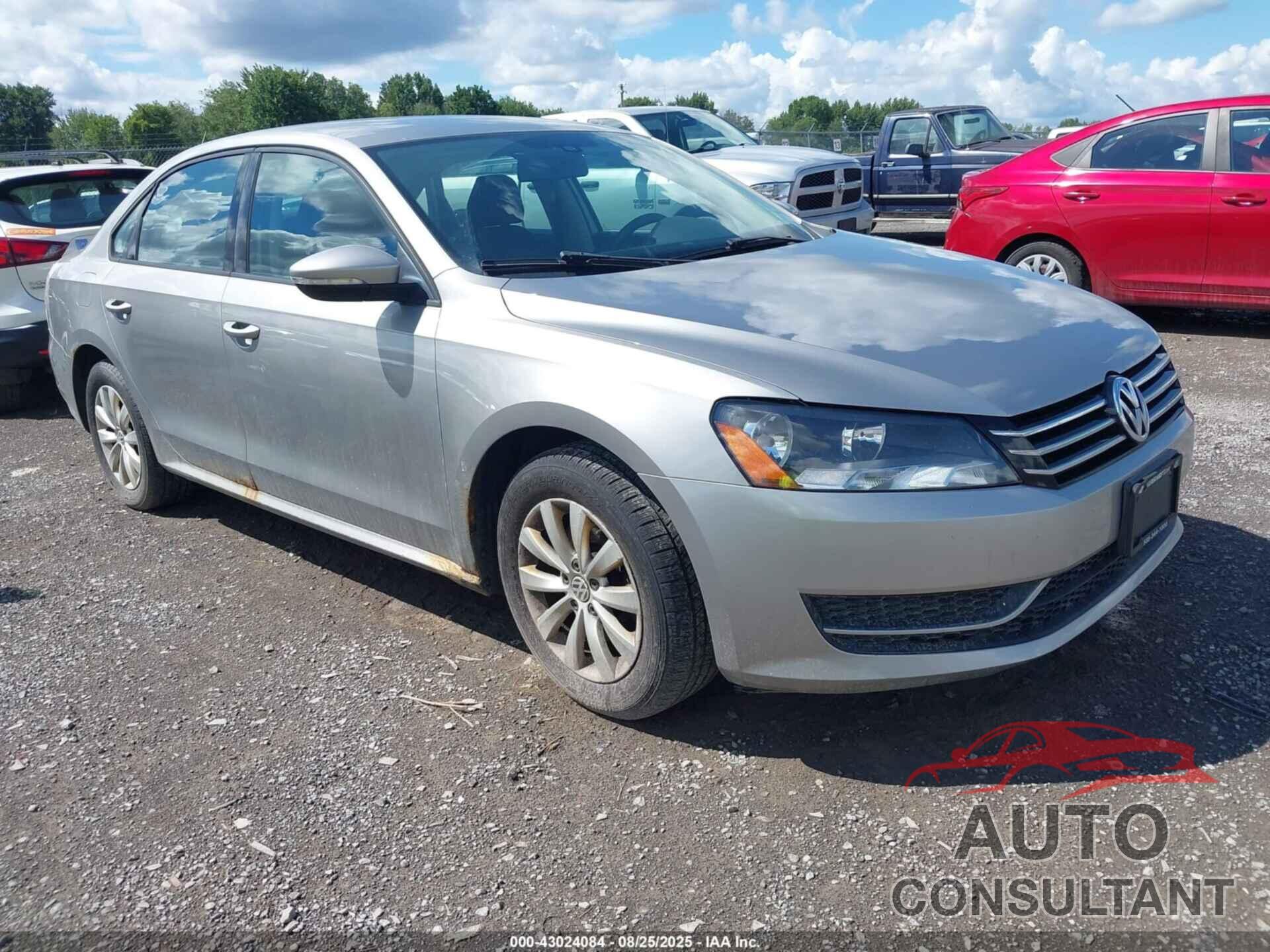 VOLKSWAGEN PASSAT 2012 - 1VWAP7A31CC094567