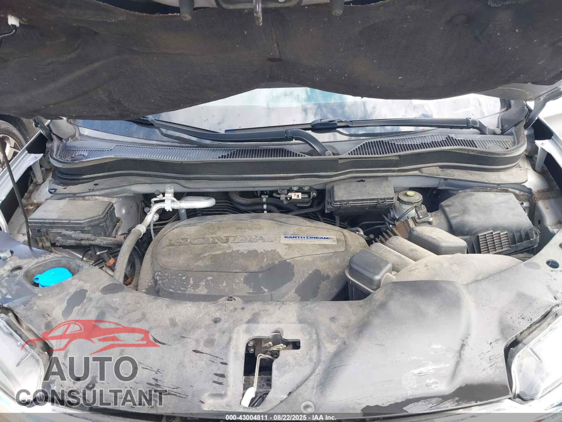 HONDA PILOT 2018 - 5FNYF6H76JB035649