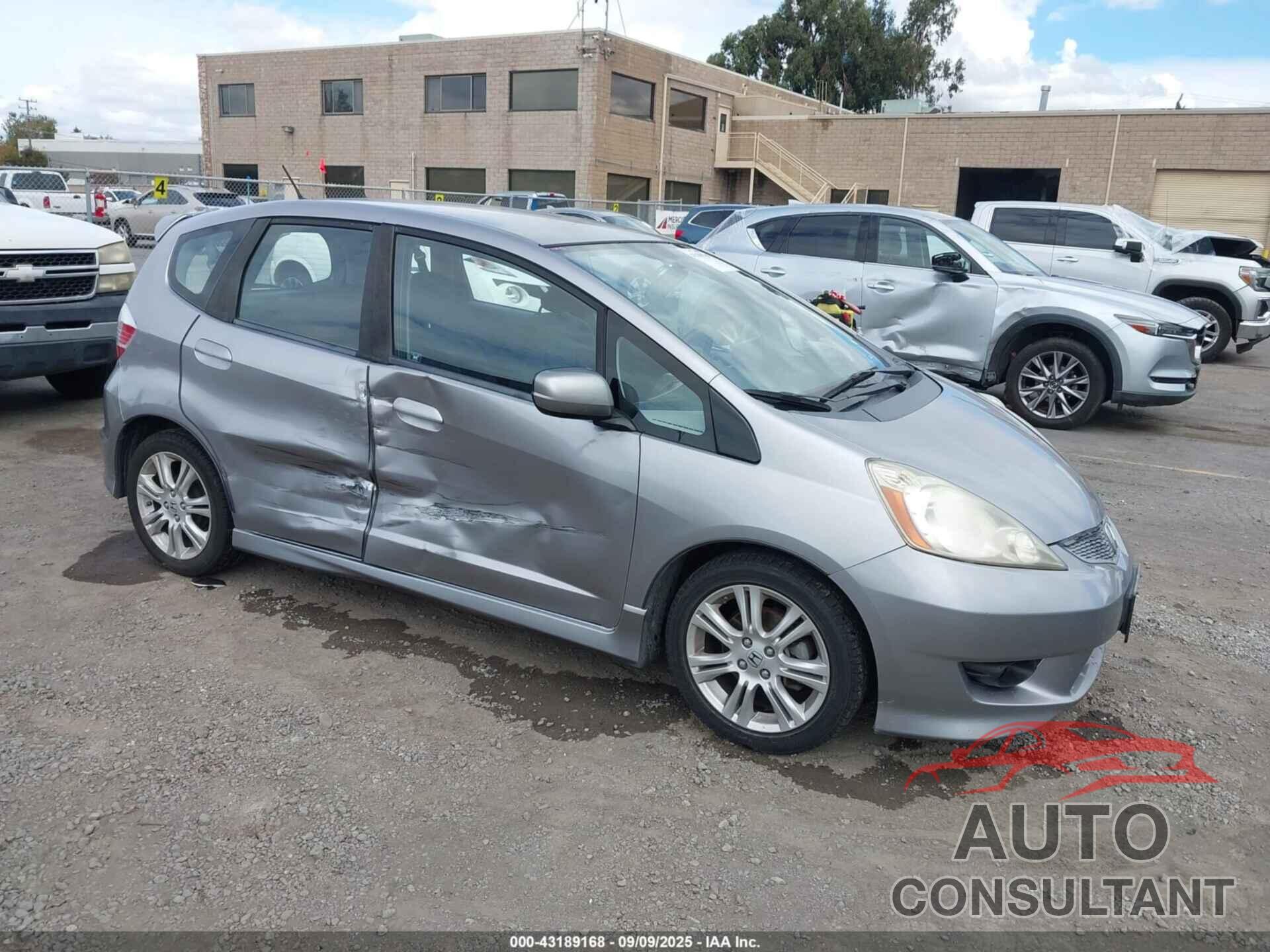 HONDA FIT 2009 - JHMGE88499S027168