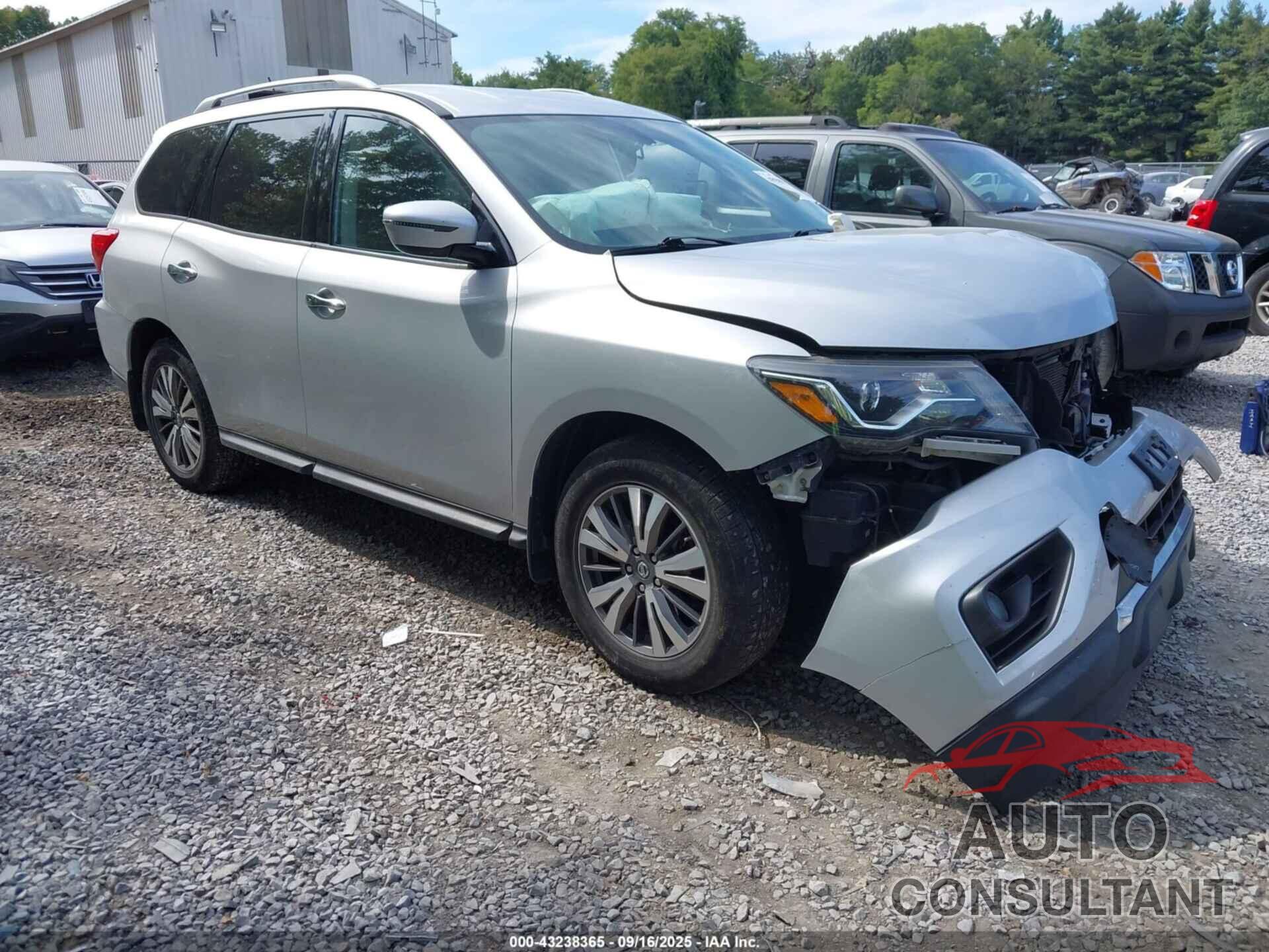 NISSAN PATHFINDER 2017 - 5N1DR2MM4HC630092