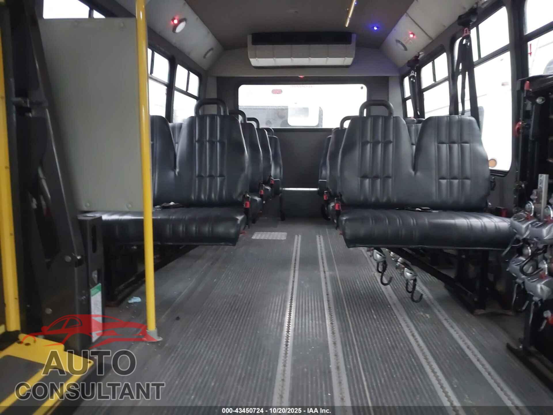 FORD E-450 CUTAWAY 2018 - 1FDFE4FS4JDC17455