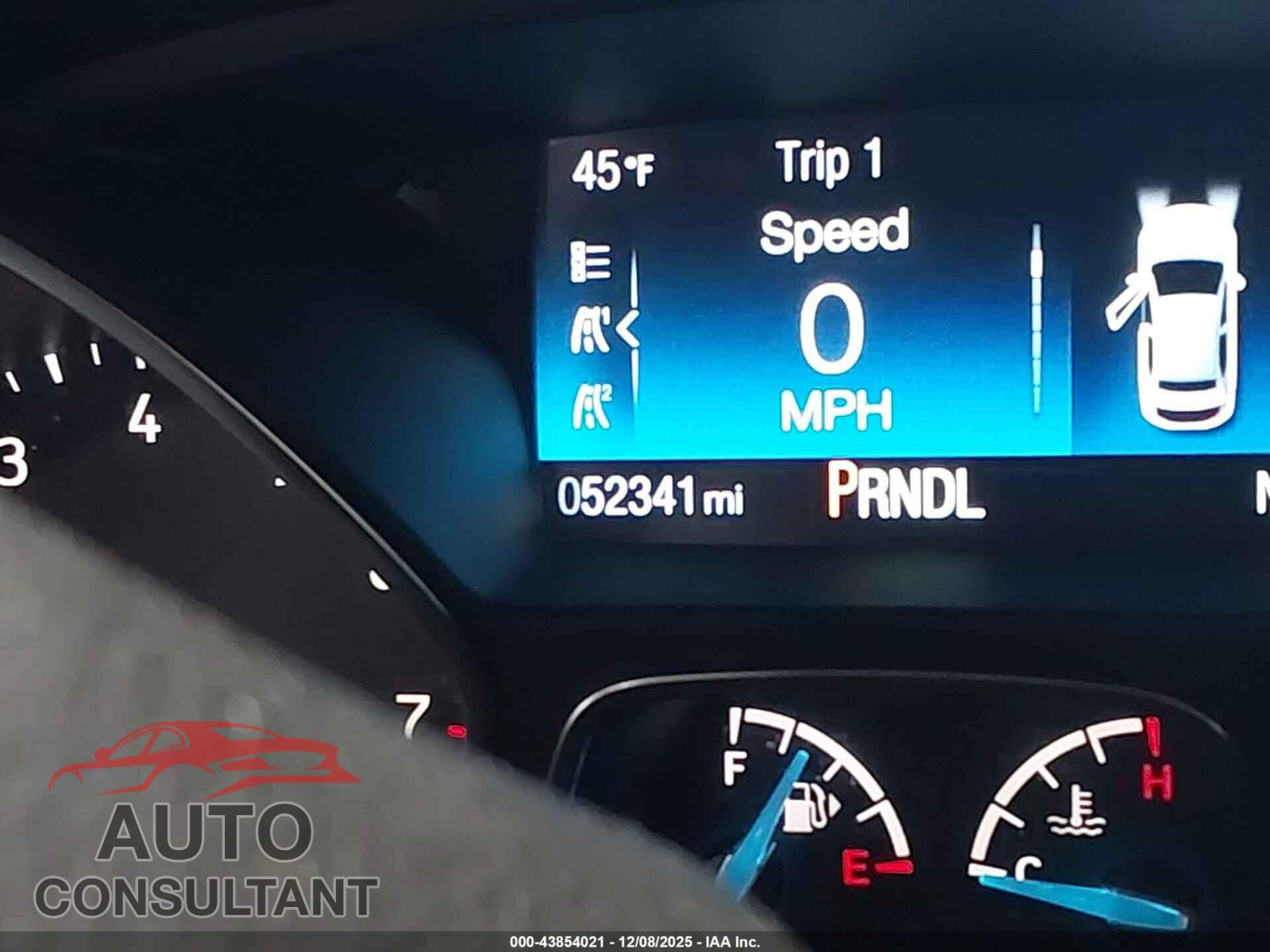 FORD FOCUS 2017 - 1FADP3F28HL309299