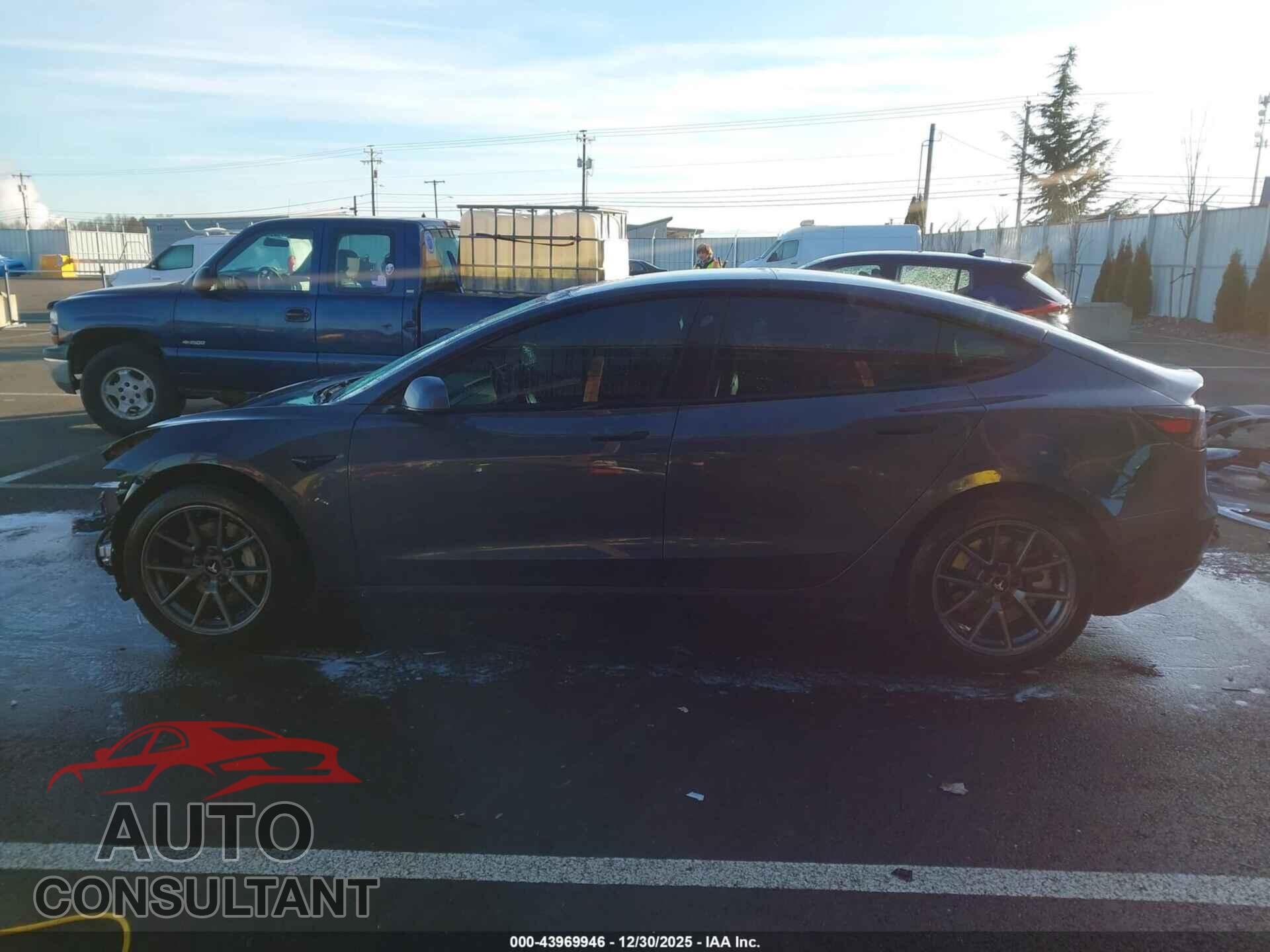 TESLA MODEL 3 2021 - 5YJ3E1EB8MF069167