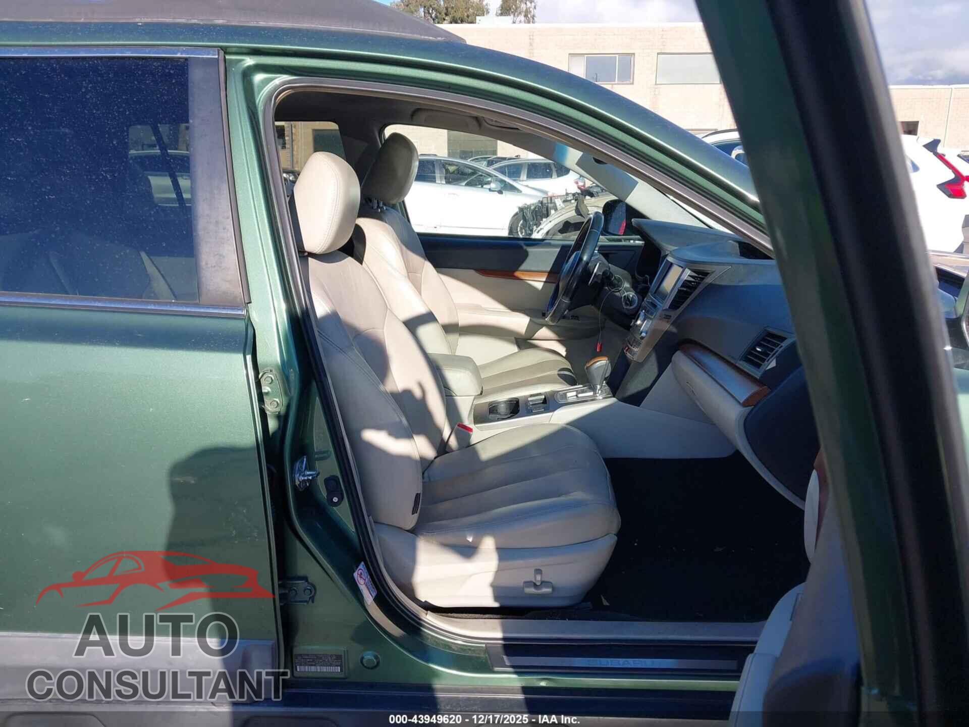 SUBARU OUTBACK 2014 - 4S4BRBNC4E3212186