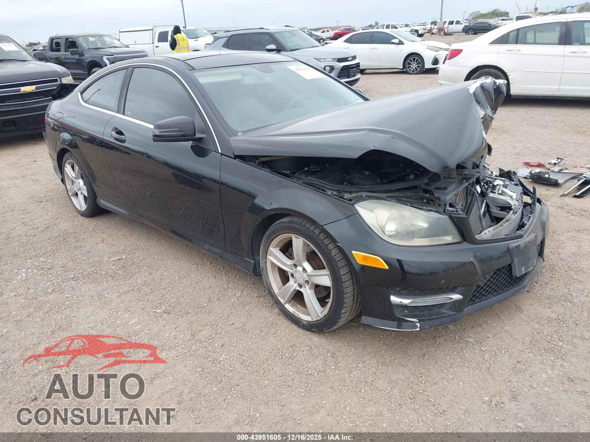 MERCEDES-BENZ C 250 2015 - WDDGJ4HB4FG368177