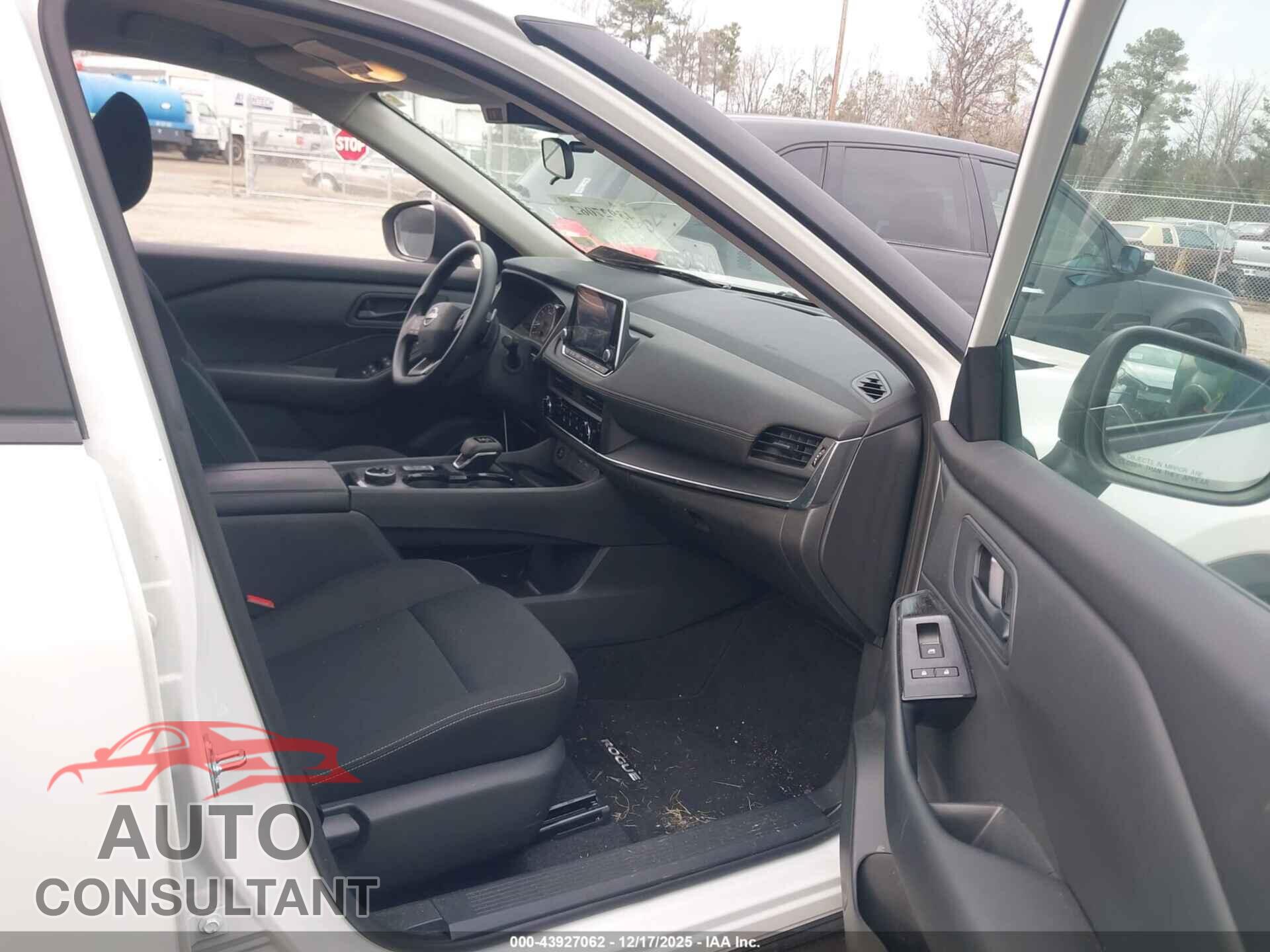 NISSAN ROGUE 2025 - 5N1BT3AB2SC797284