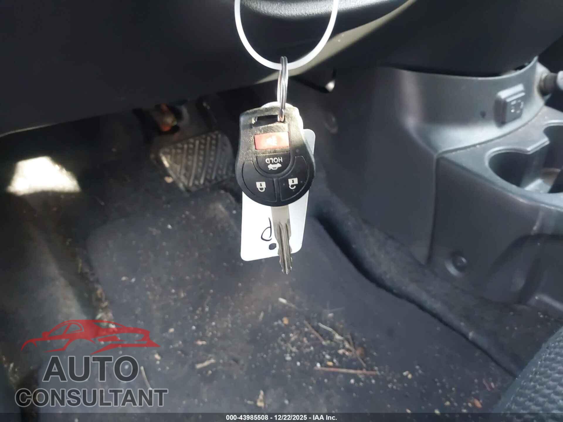 NISSAN VERSA 2018 - 3N1CN7AP6JK403996