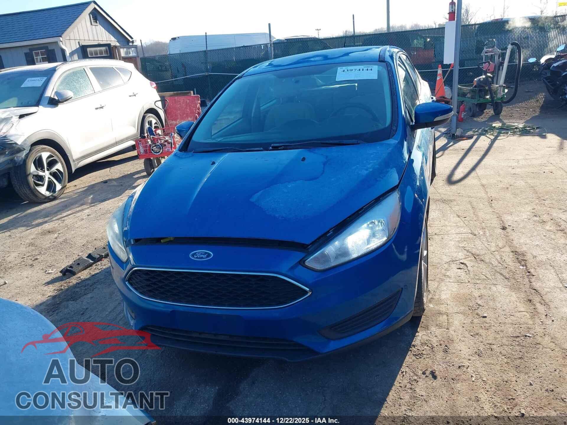 FORD FOCUS 2015 - 1FADP3K23FL270883