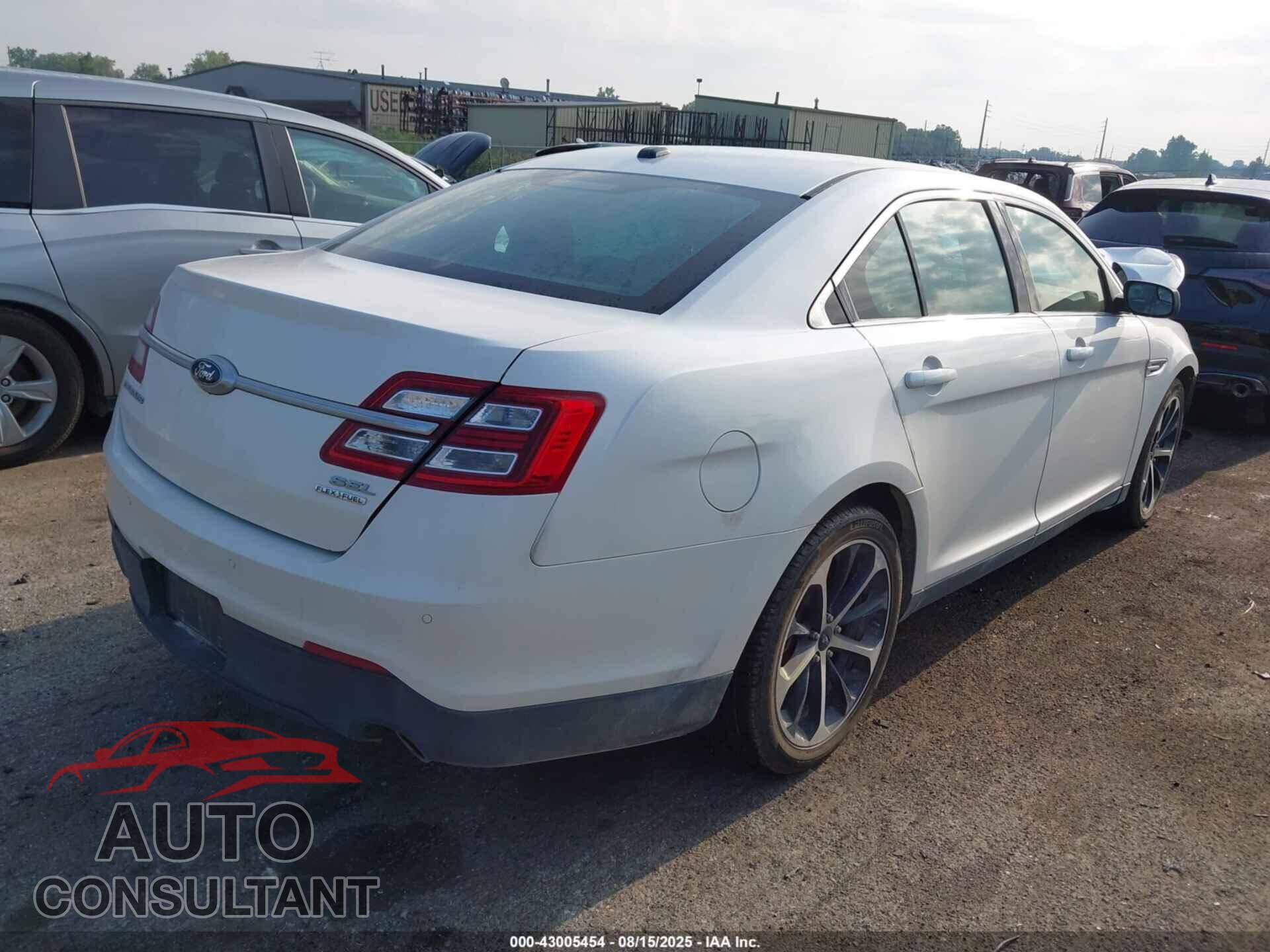 FORD TAURUS 2014 - 1FAHP2E85EG137268