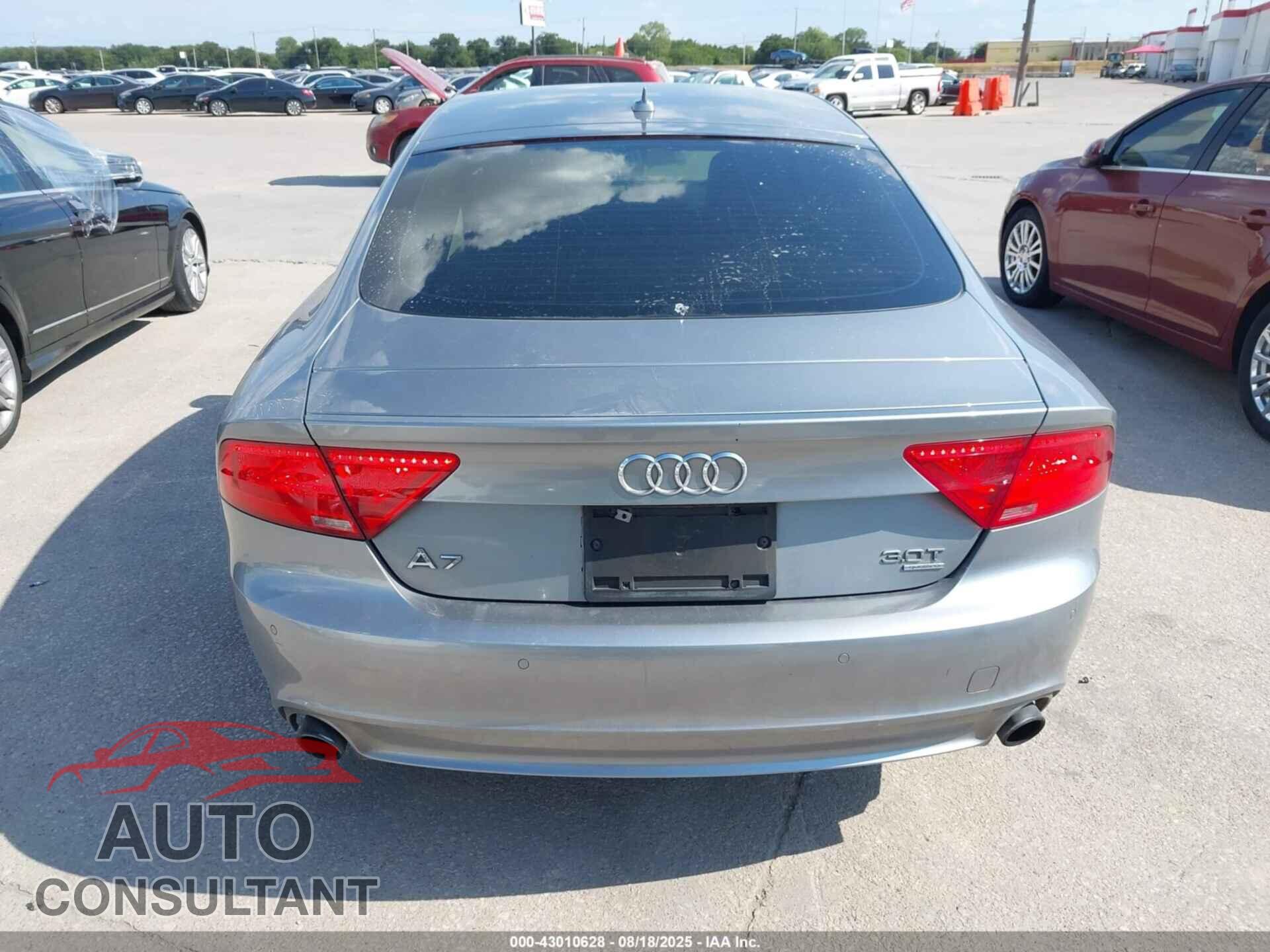 AUDI A7 2014 - WAUWGAFC3EN131394