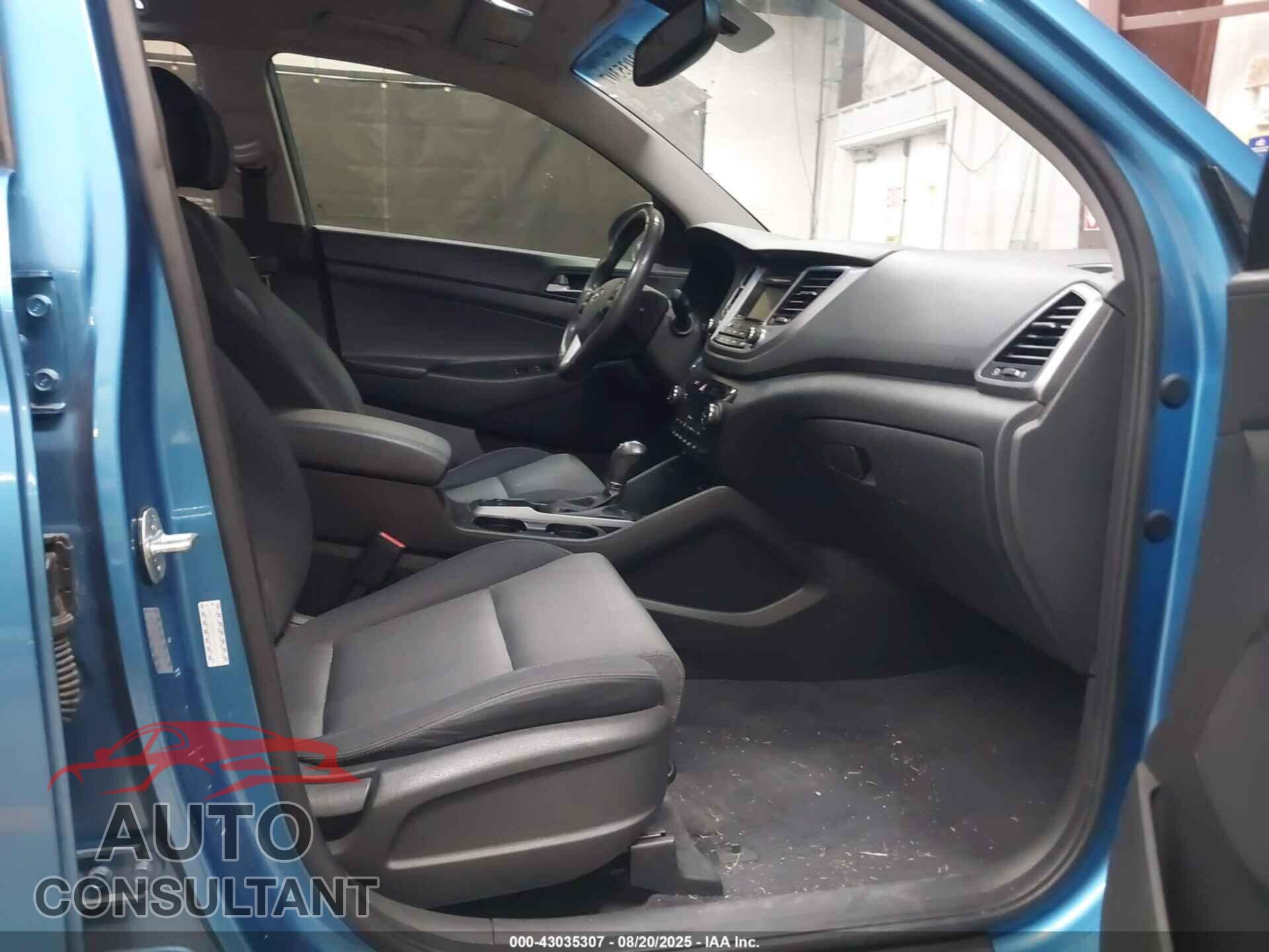 HYUNDAI TUCSON 2017 - KM8J33A25HU559475
