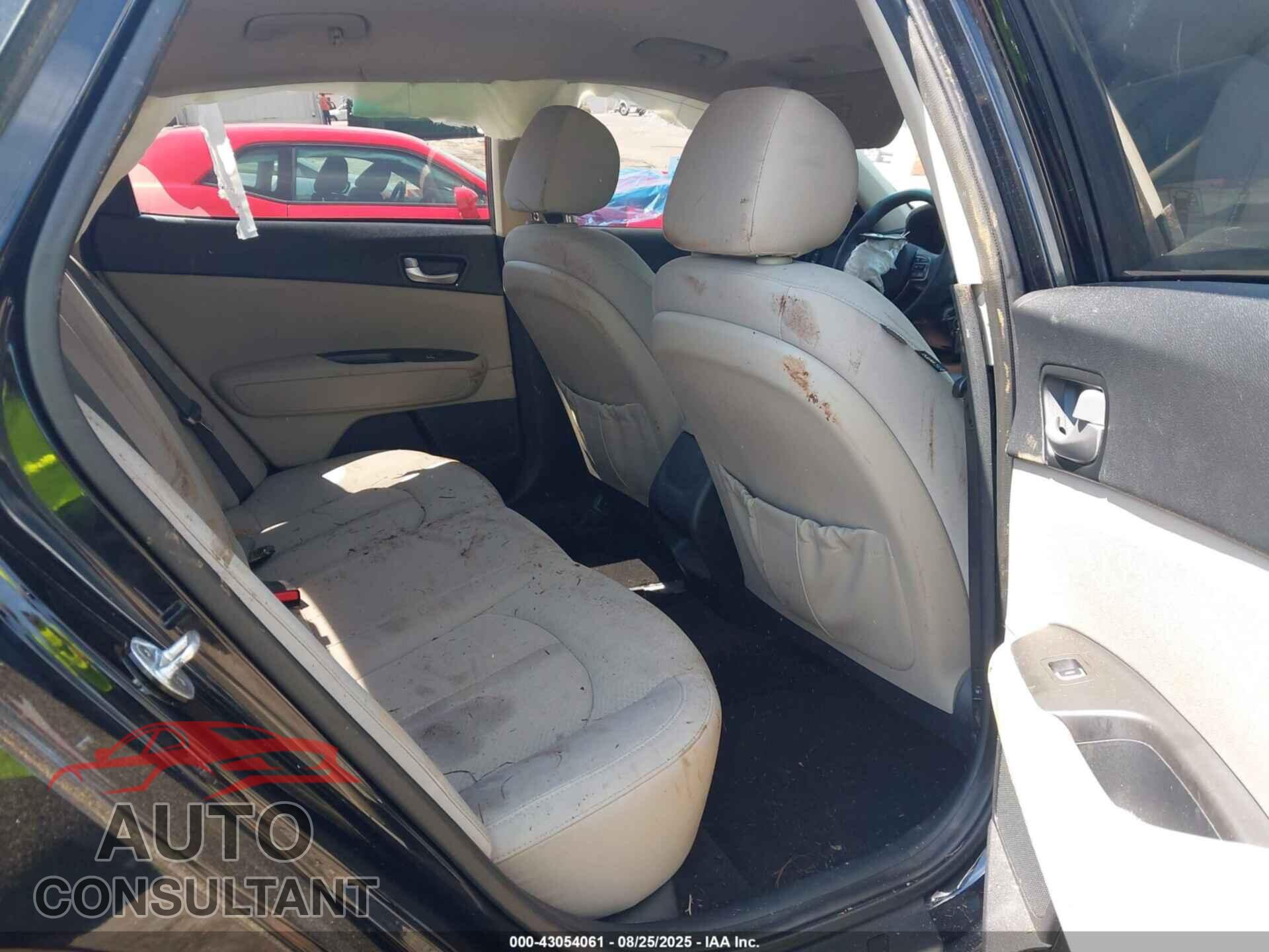 KIA OPTIMA 2016 - 5XXGT4L31GG078802