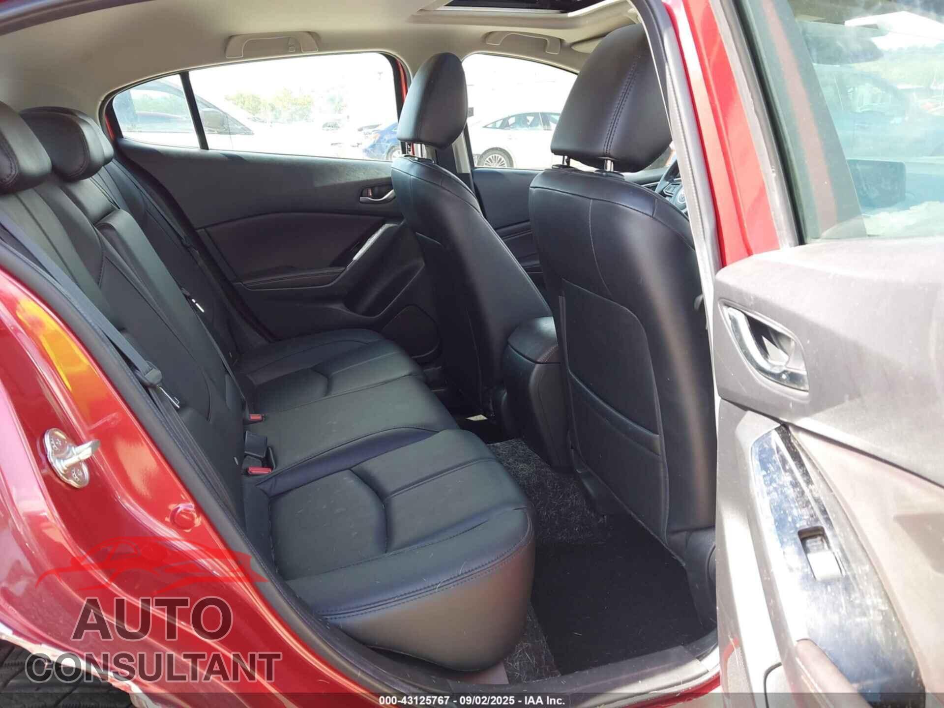 MAZDA MAZDA3 2017 - 3MZBN1L30HM144109