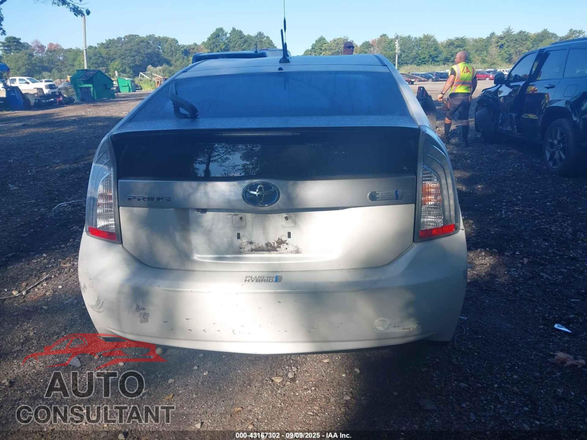 TOYOTA PRIUS PLUG-IN 2013 - JTDKN3DPXD3044482