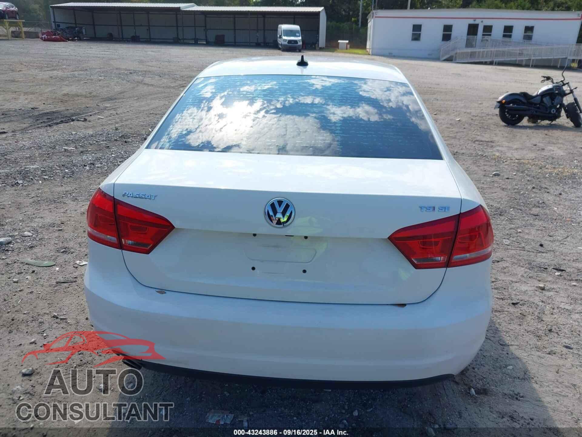 VOLKSWAGEN PASSAT 2014 - 1VWBS7A31EC096017