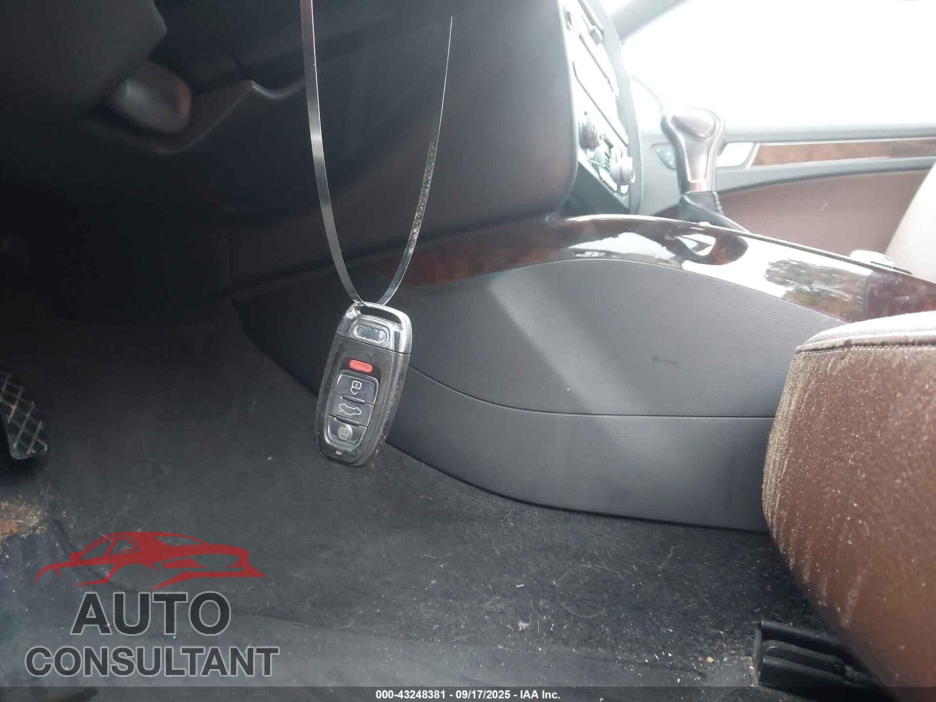 AUDI A4 2013 - WAUFFAFL7DA167534