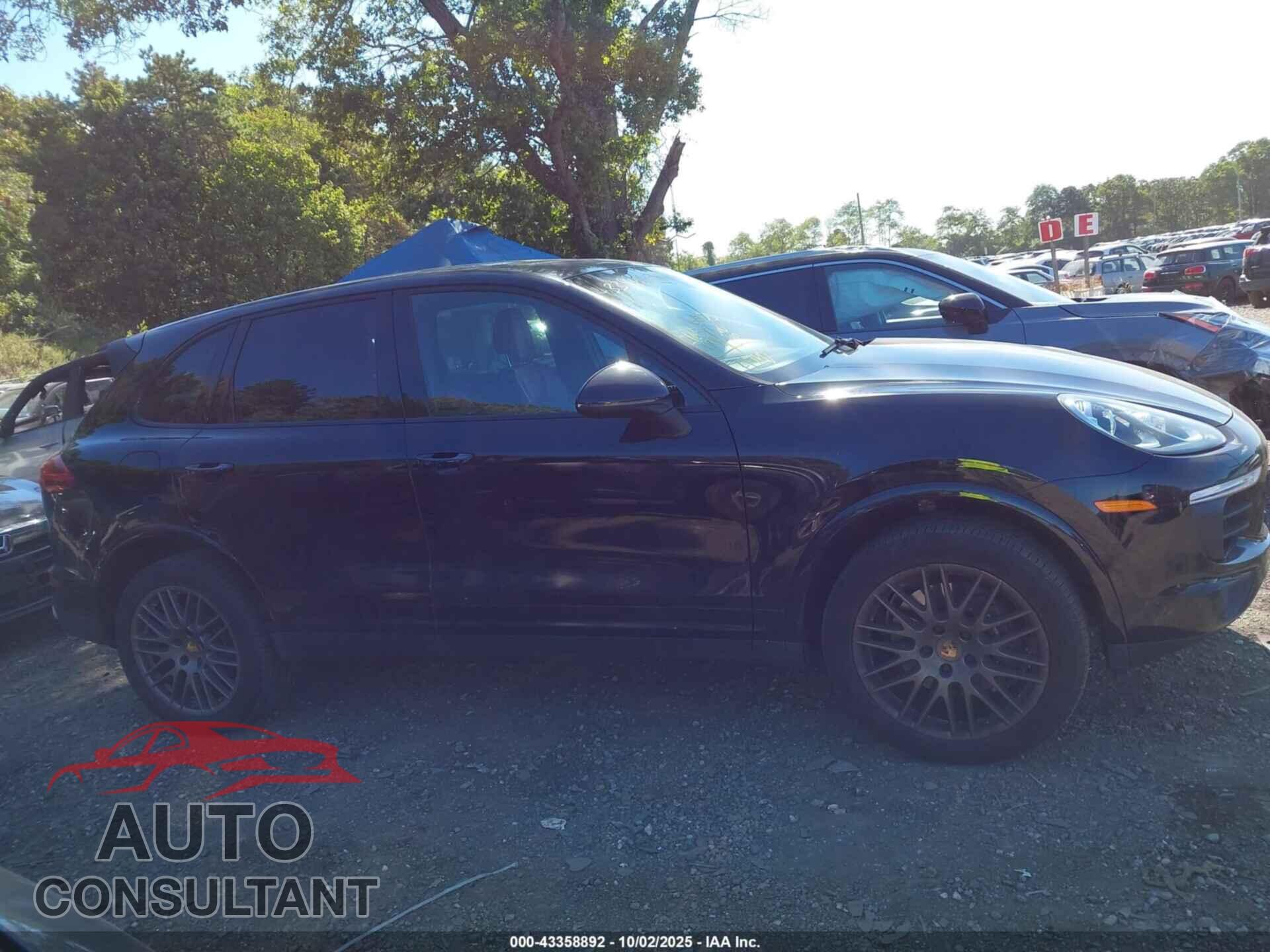 PORSCHE CAYENNE 2018 - WP1AA2A29JKA00547