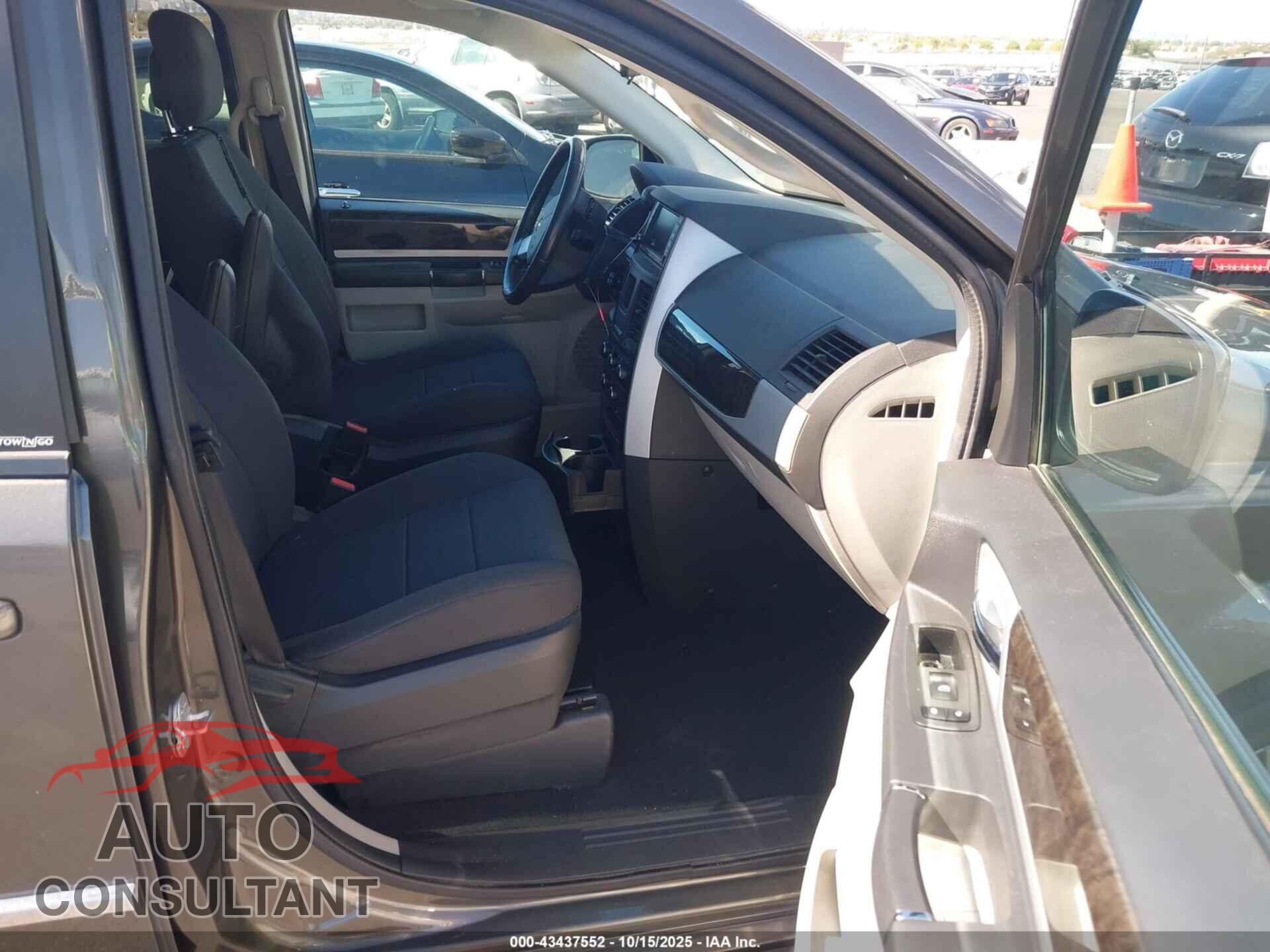 DODGE GRAND CARAVAN 2010 - 2D4RN6DX3AR378794