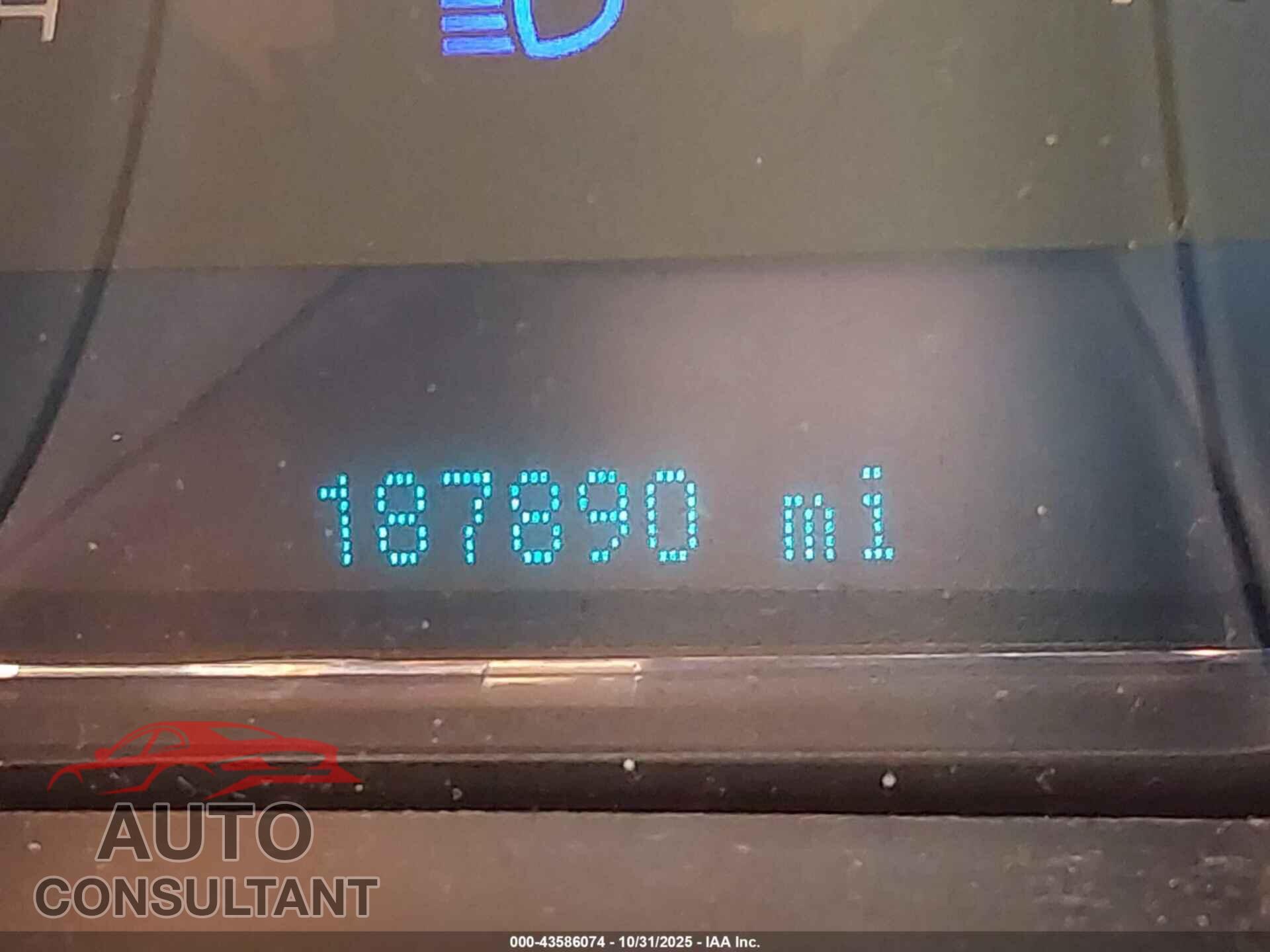 FORD TAURUS 2010 - 1FAHP2FW8AG138860