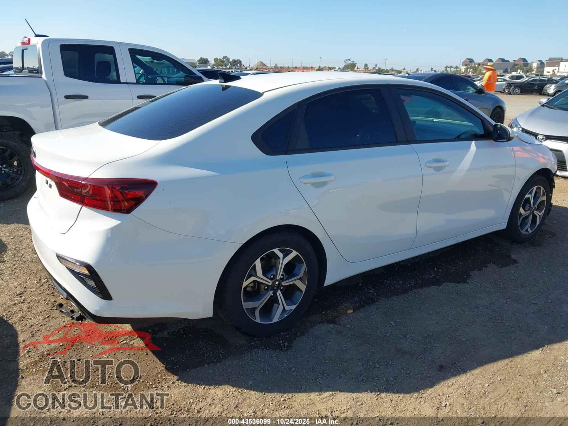 KIA FORTE 2021 - 3KPF24AD8ME374978