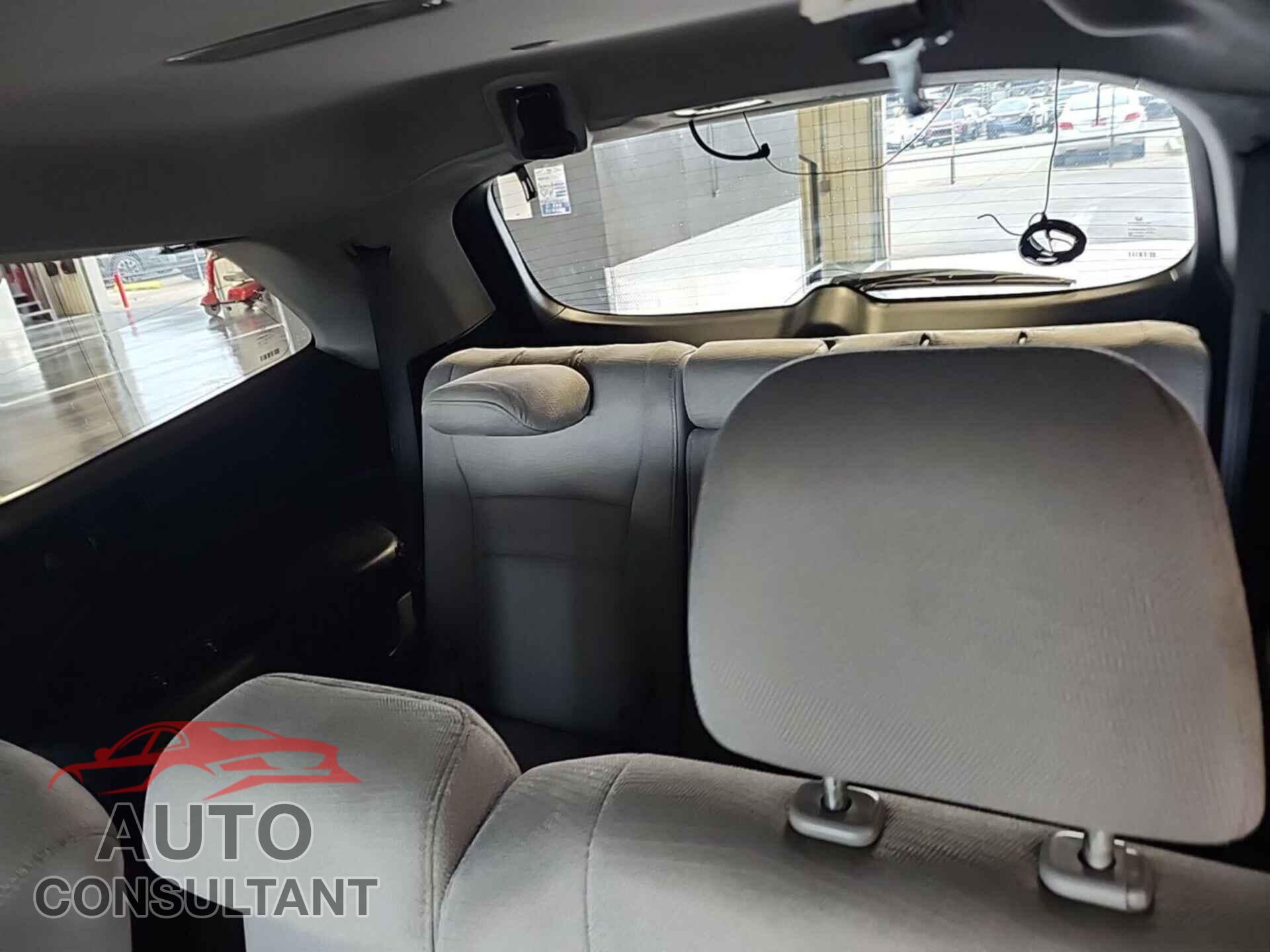 HONDA PILOT 2016 - 5FNYF6H13GB120131