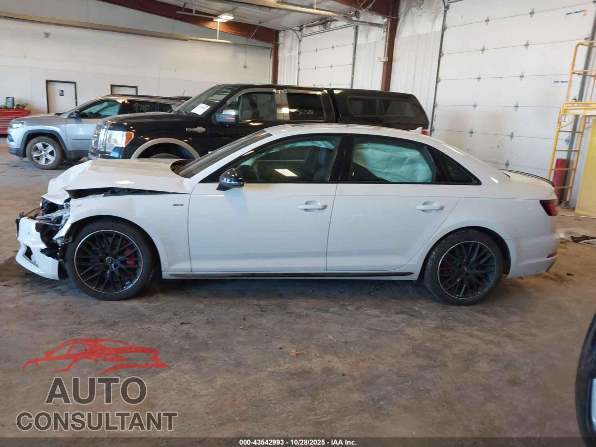 AUDI A4 2018 - WAUENAF46JA227838