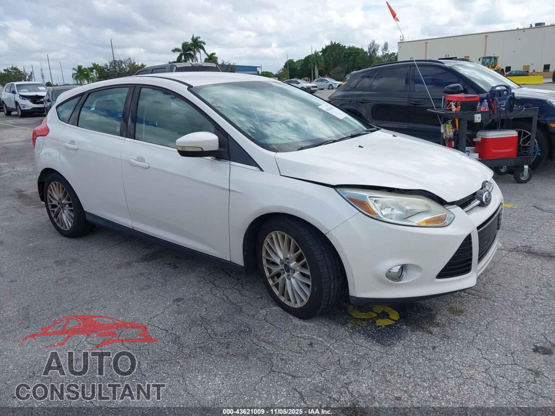 FORD FOCUS 2012 - 1FAHP3M25CL413617