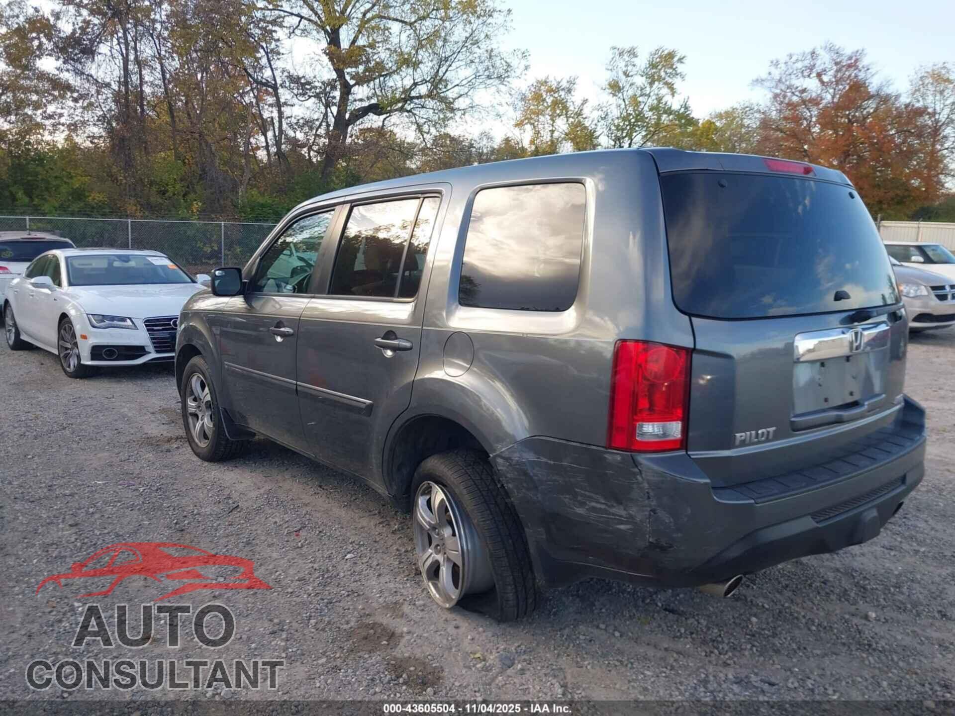HONDA PILOT 2013 - 5FNYF4H47DB019569