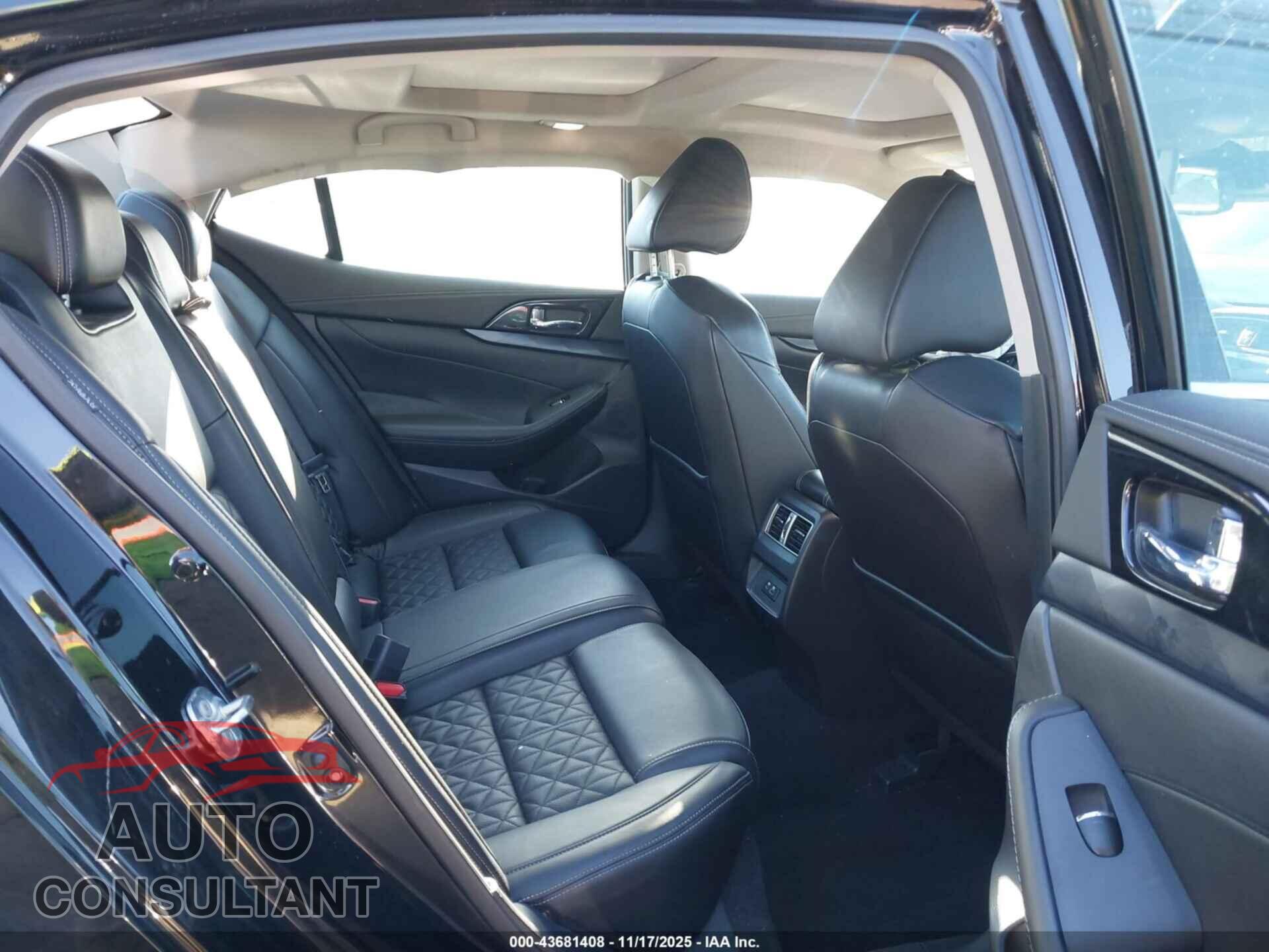 NISSAN MAXIMA 2021 - 1N4AA6FV7MC508385