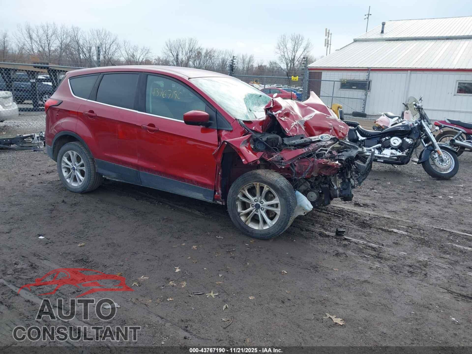 FORD ESCAPE 2019 - 1FMCU9G93KUB83296