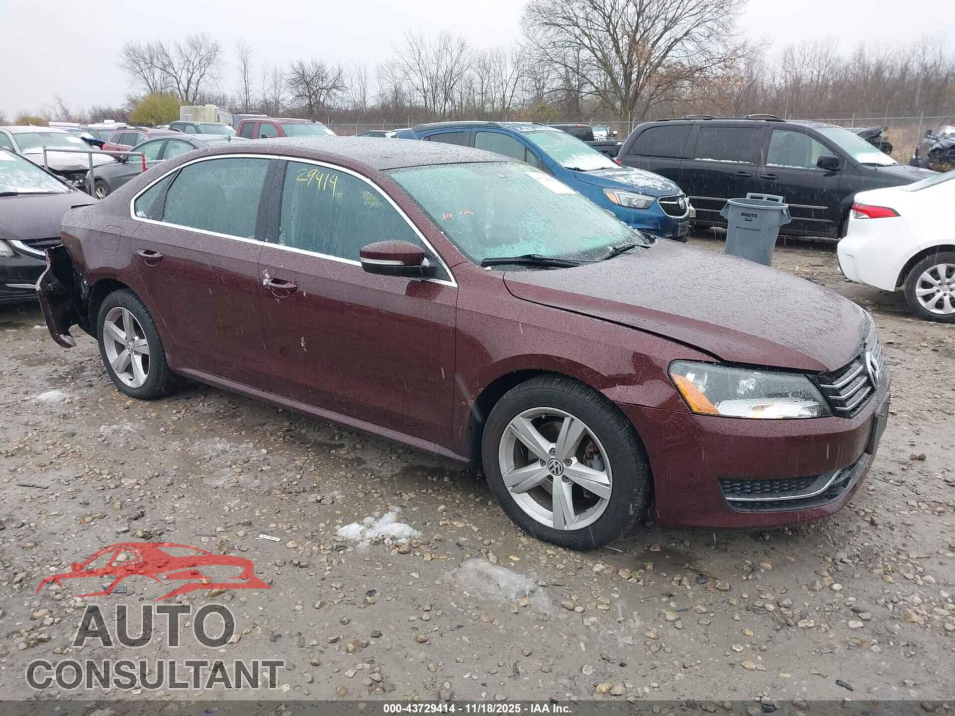 VOLKSWAGEN PASSAT 2013 - 1VWBP7A35DC083352