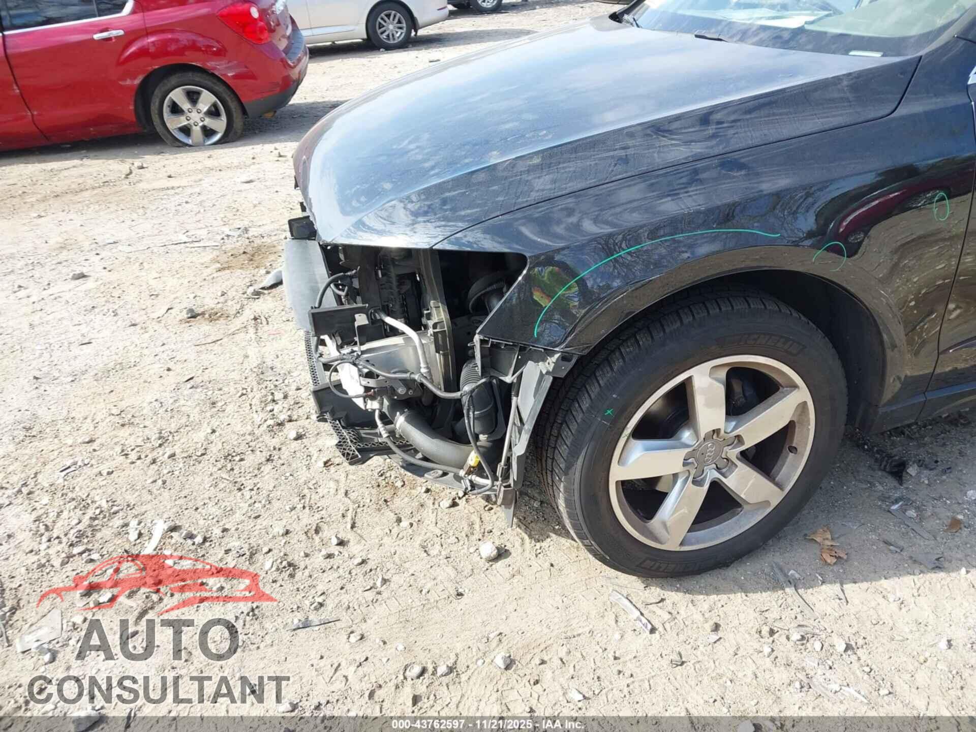 AUDI Q5 2012 - WA1LFAFP1CA135406