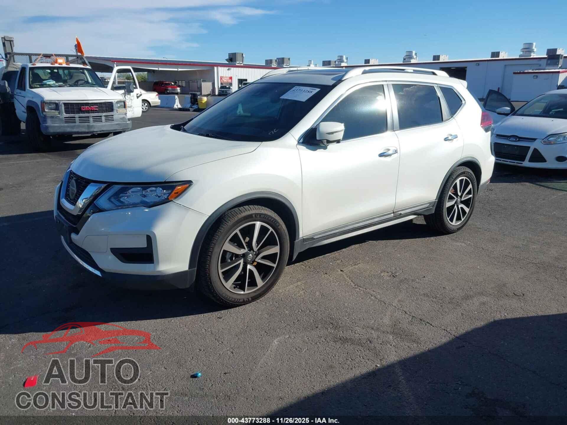 NISSAN ROGUE 2019 - 5N1AT2MT9KC757004