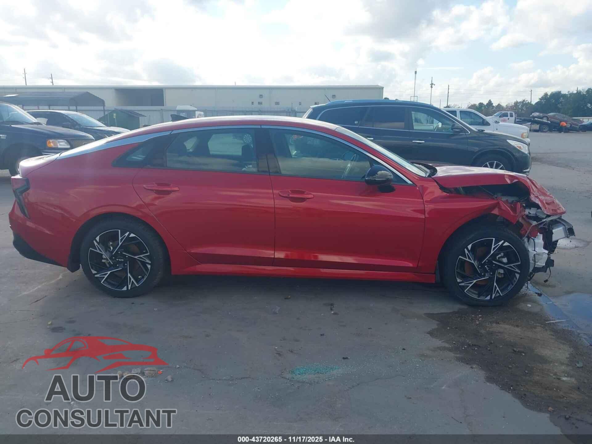KIA K5 2025 - KNAG64J7XS5328643