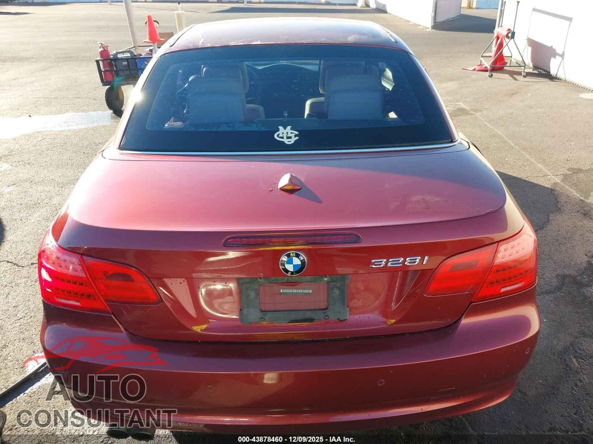 BMW 328I 2011 - WBADW7C57BE545177