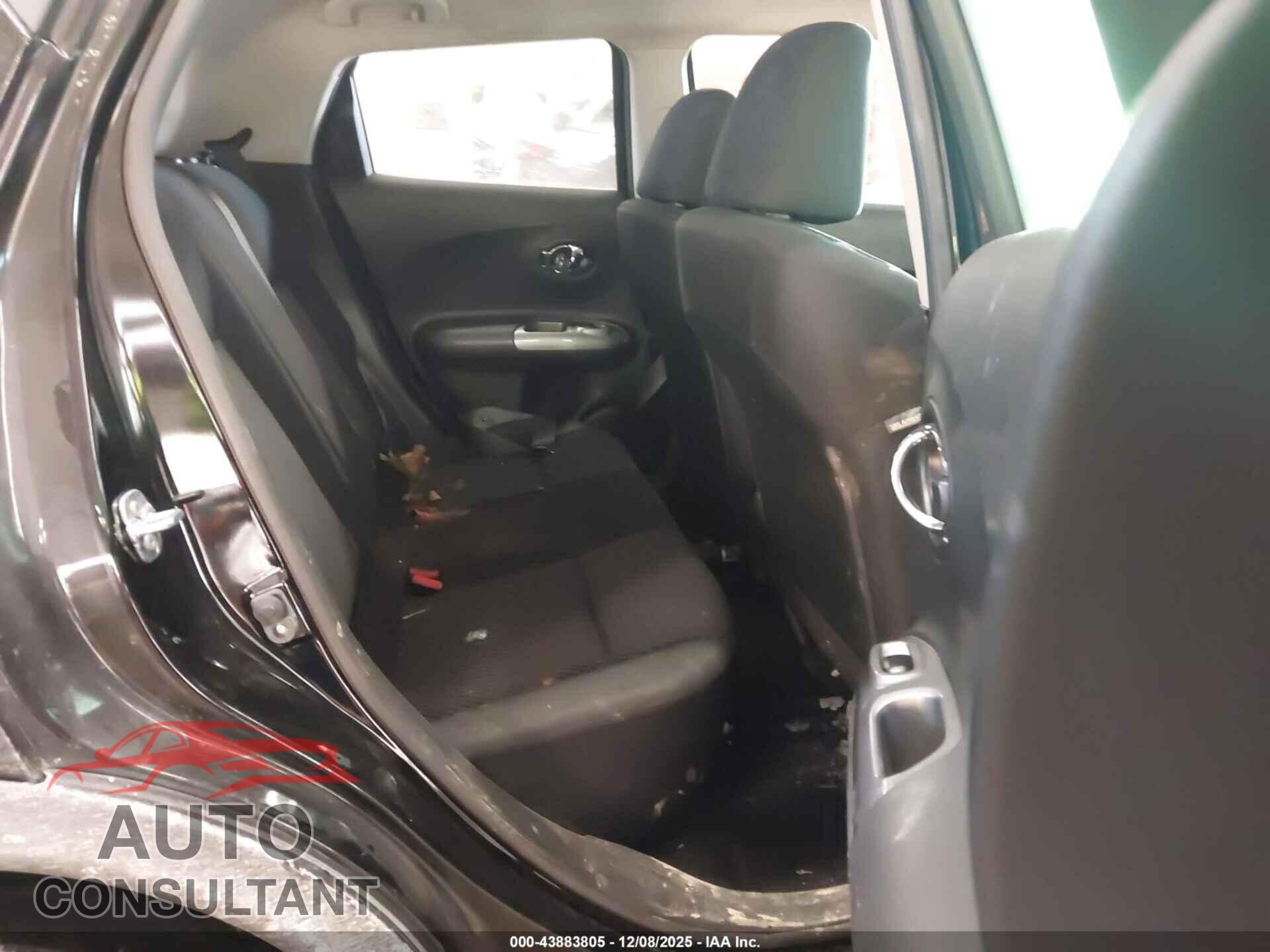 NISSAN JUKE 2015 - JN8AF5MV7FT550359