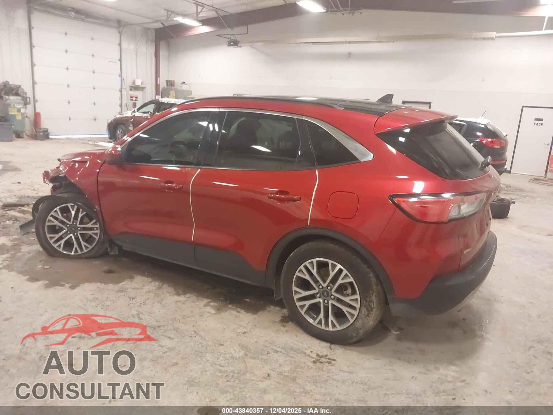 FORD ESCAPE 2021 - 1FMCU9H61MUB08183