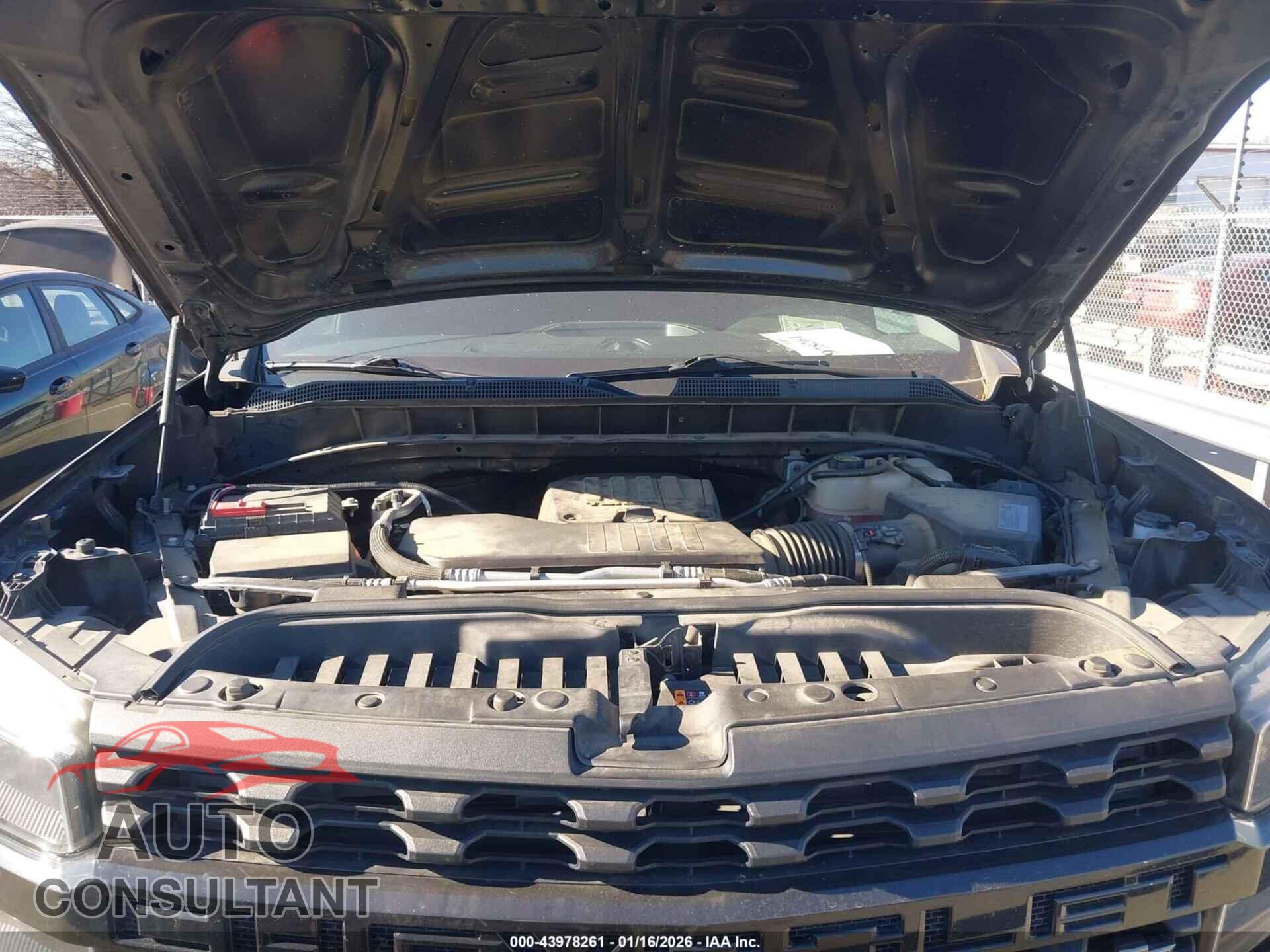 CHEVROLET SILVERADO 1500 2021 - 3GCPYBEK8MG220579