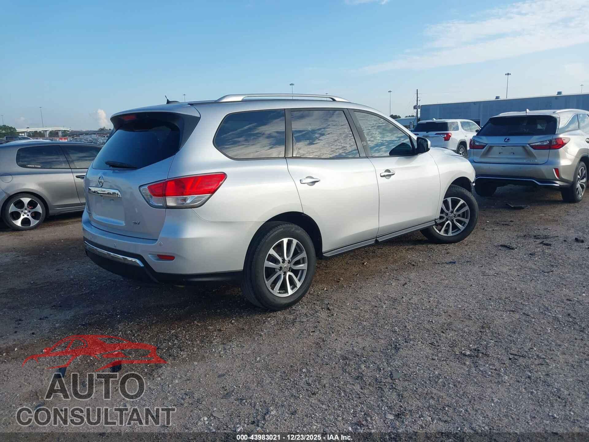 NISSAN PATHFINDER 2013 - 5N1AR2MN1DC617211