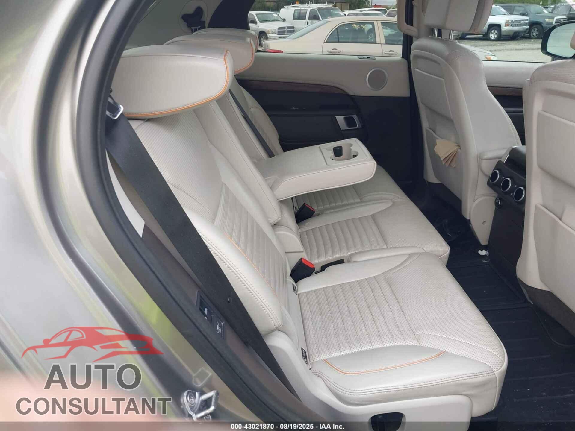 LAND ROVER DISCOVERY 2017 - SALRHBBV2HA021774