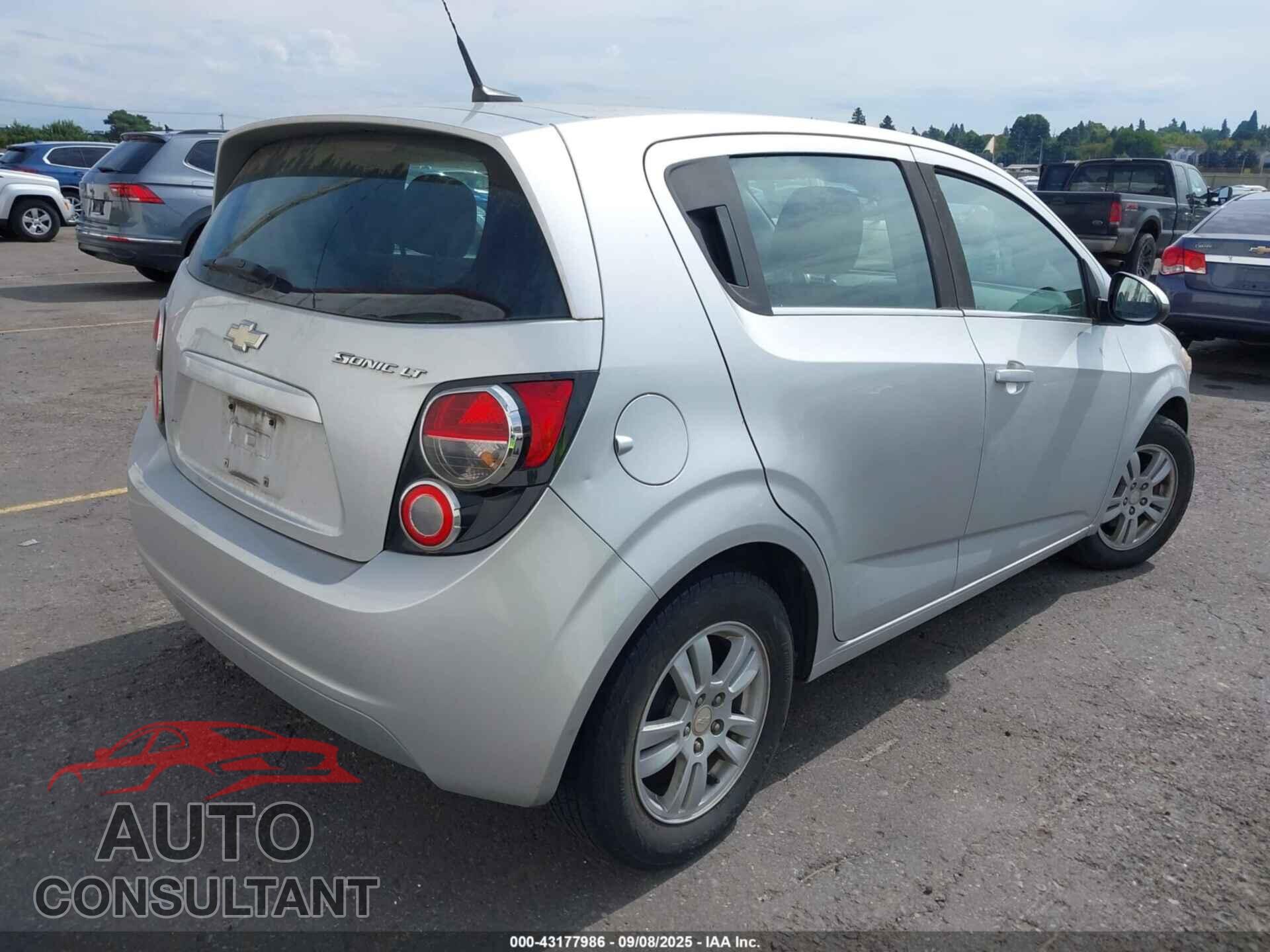 CHEVROLET SONIC 2013 - 1G1JC6SG7D4234300