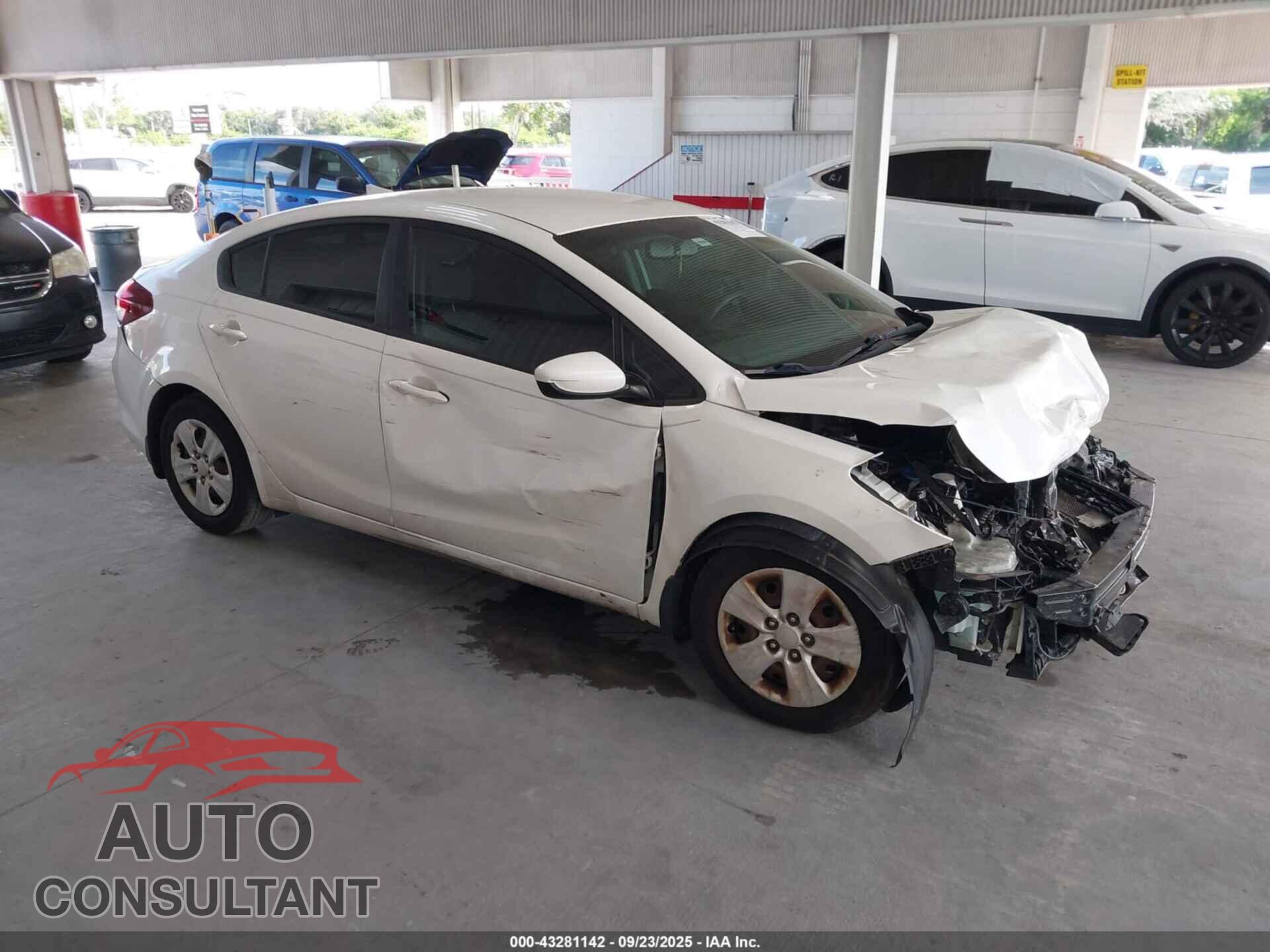KIA FORTE 2018 - 3KPFL4A79JE261432